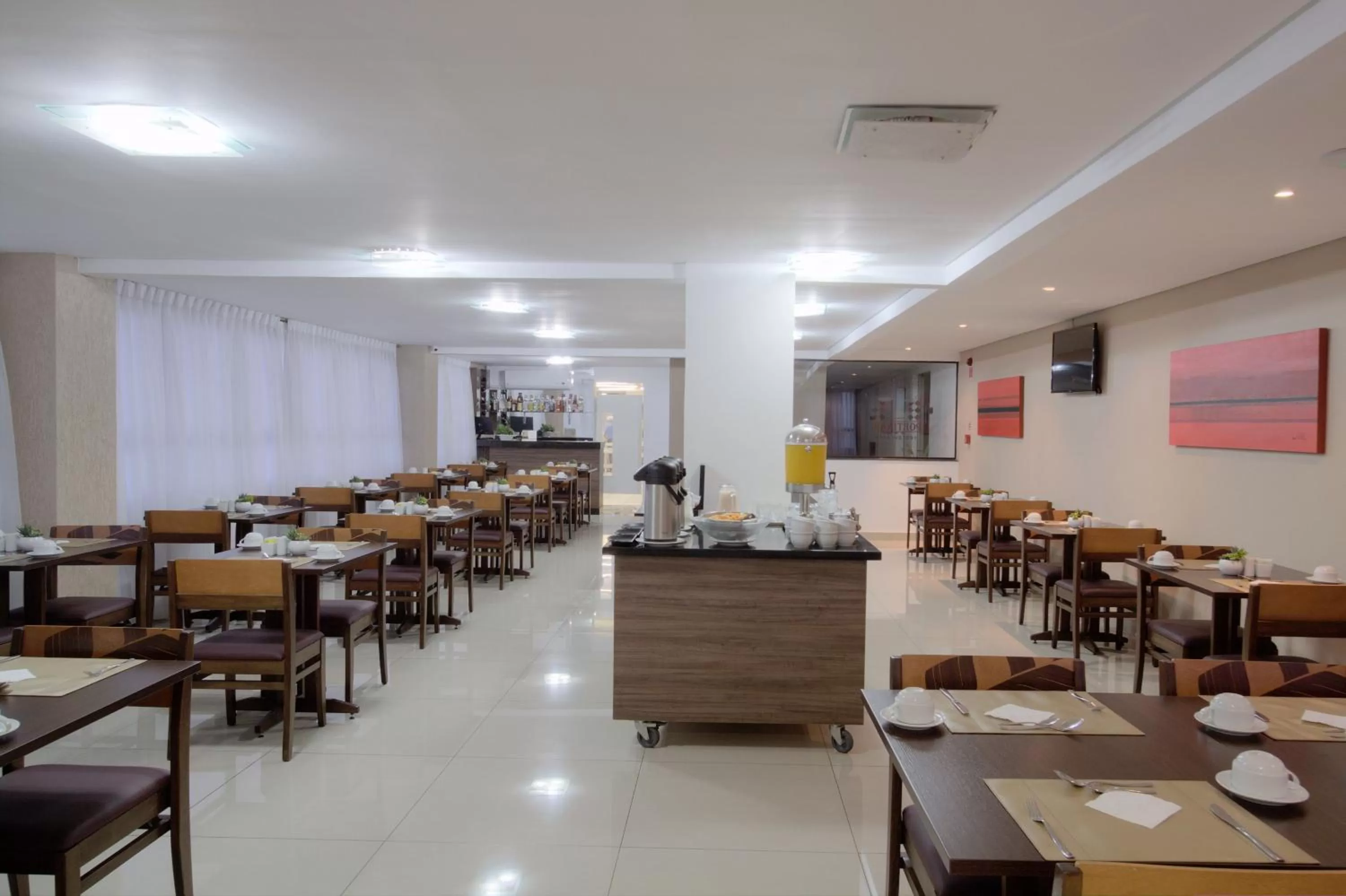 Restaurant/places to eat in Stop Inn Plus Pampulha