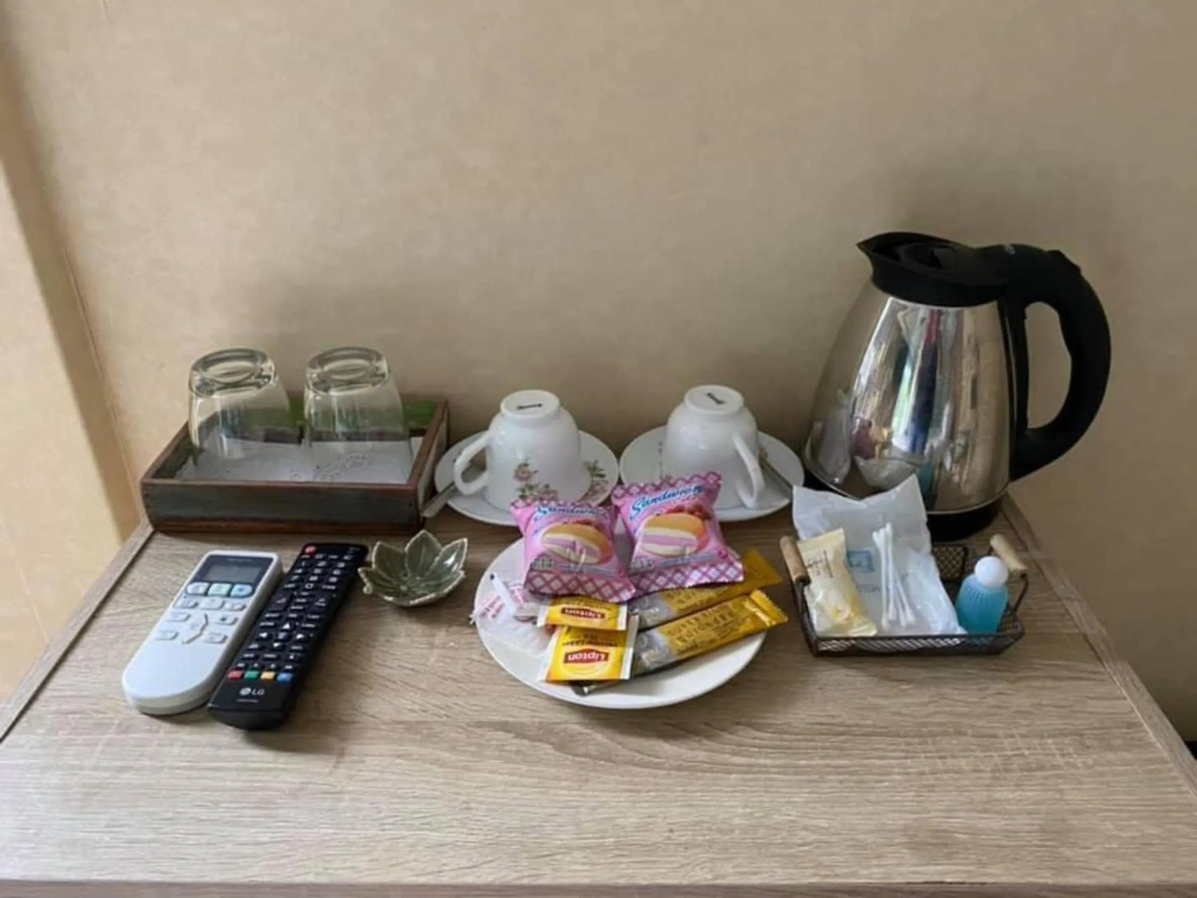 Coffee/tea facilities in Kurina Hotel