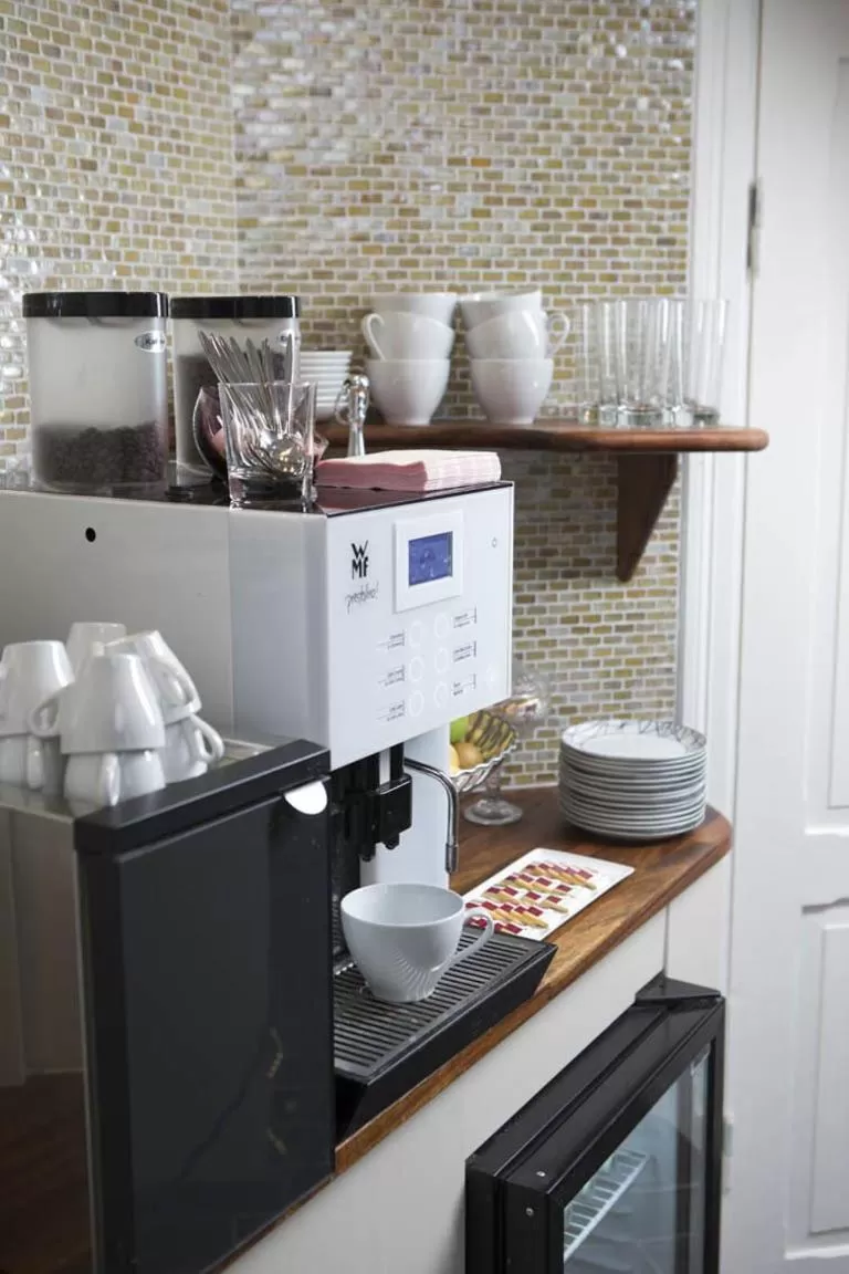 Coffee/tea facilities in Sockerslottet Hotell