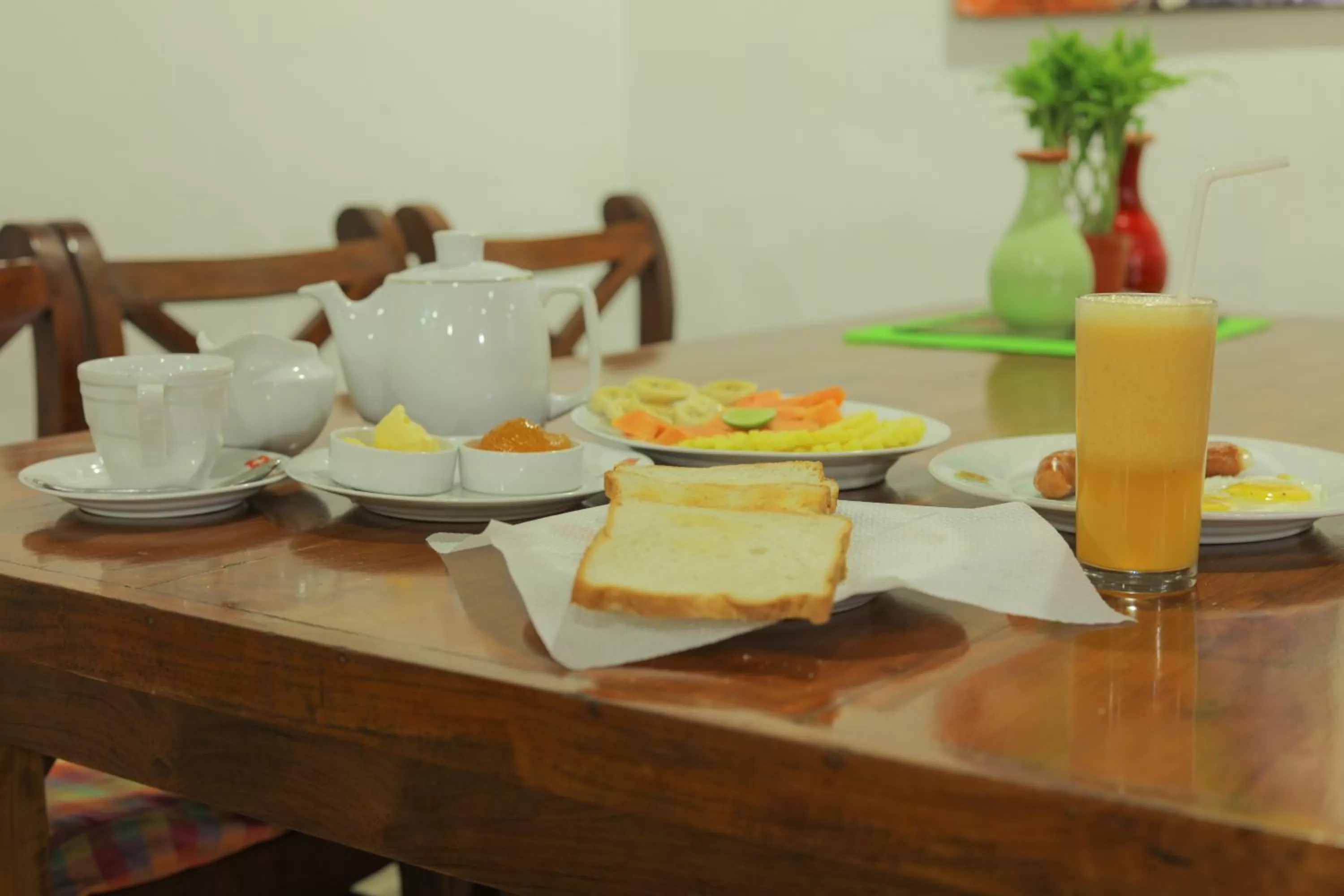 Breakfast in Summer Side