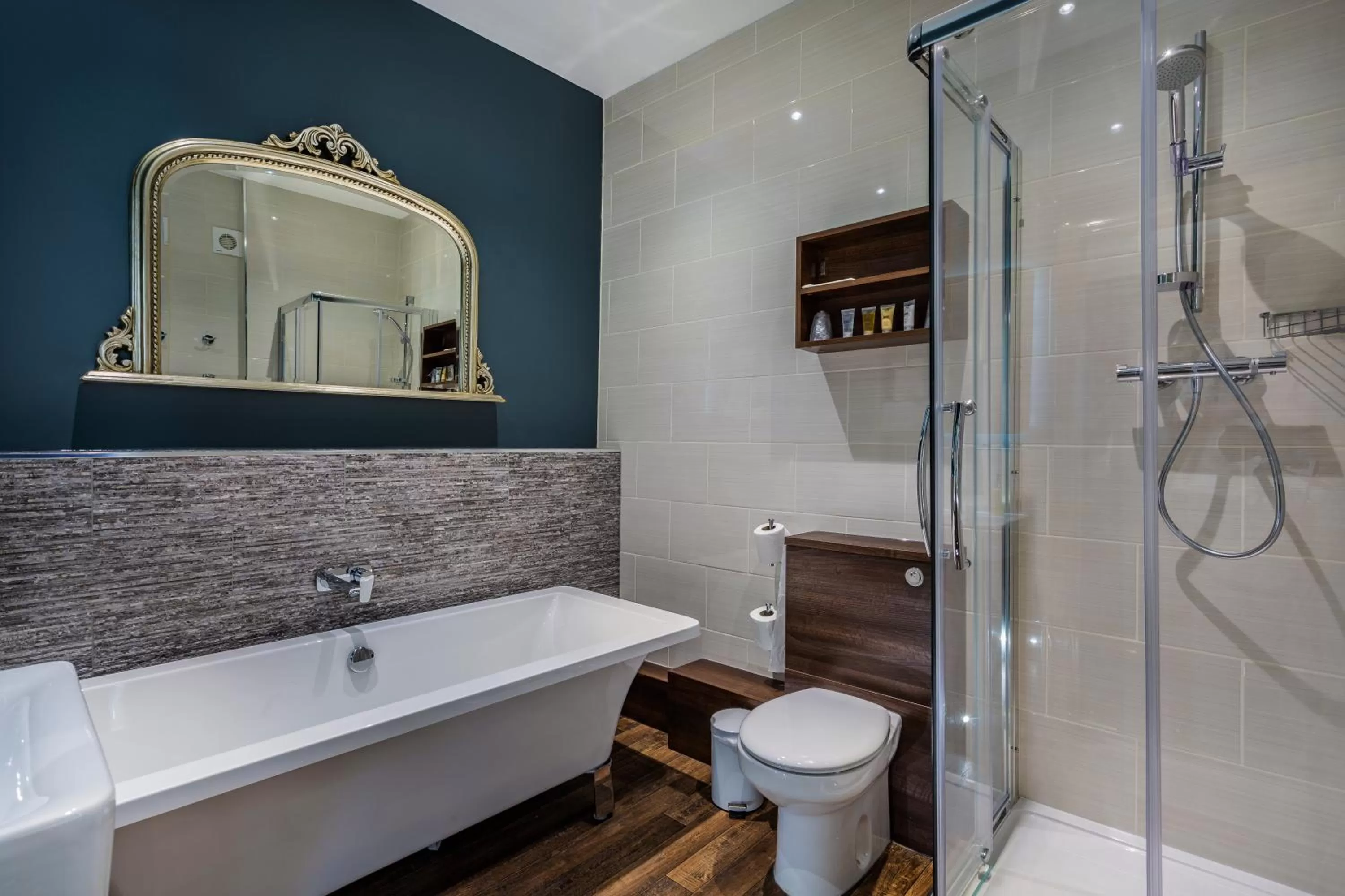 Bathroom in The White Hart Hotel, Boston, Lincolnshire - The Coaching Inn Group