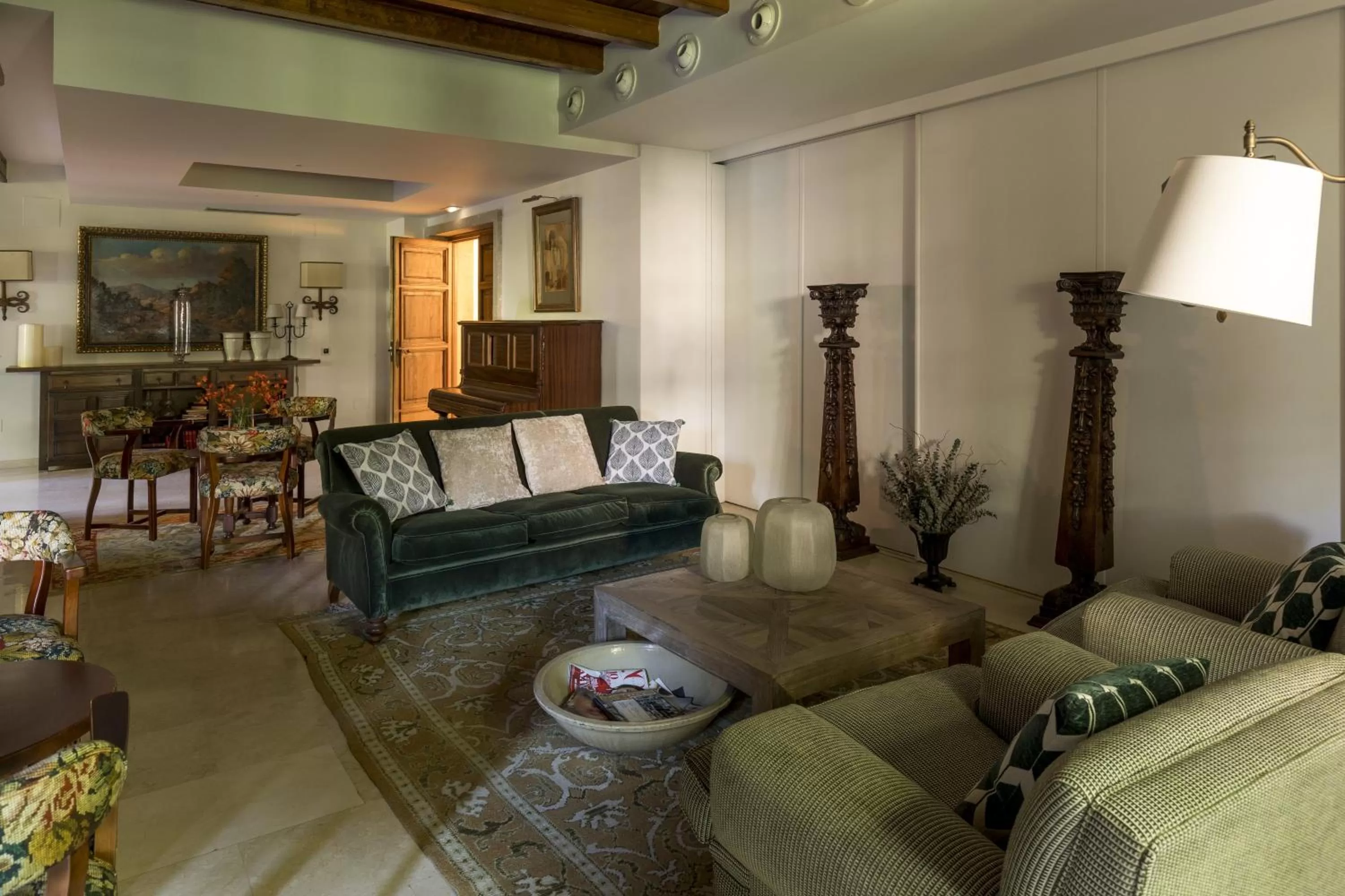 Communal lounge/ TV room in Parador de Cambados