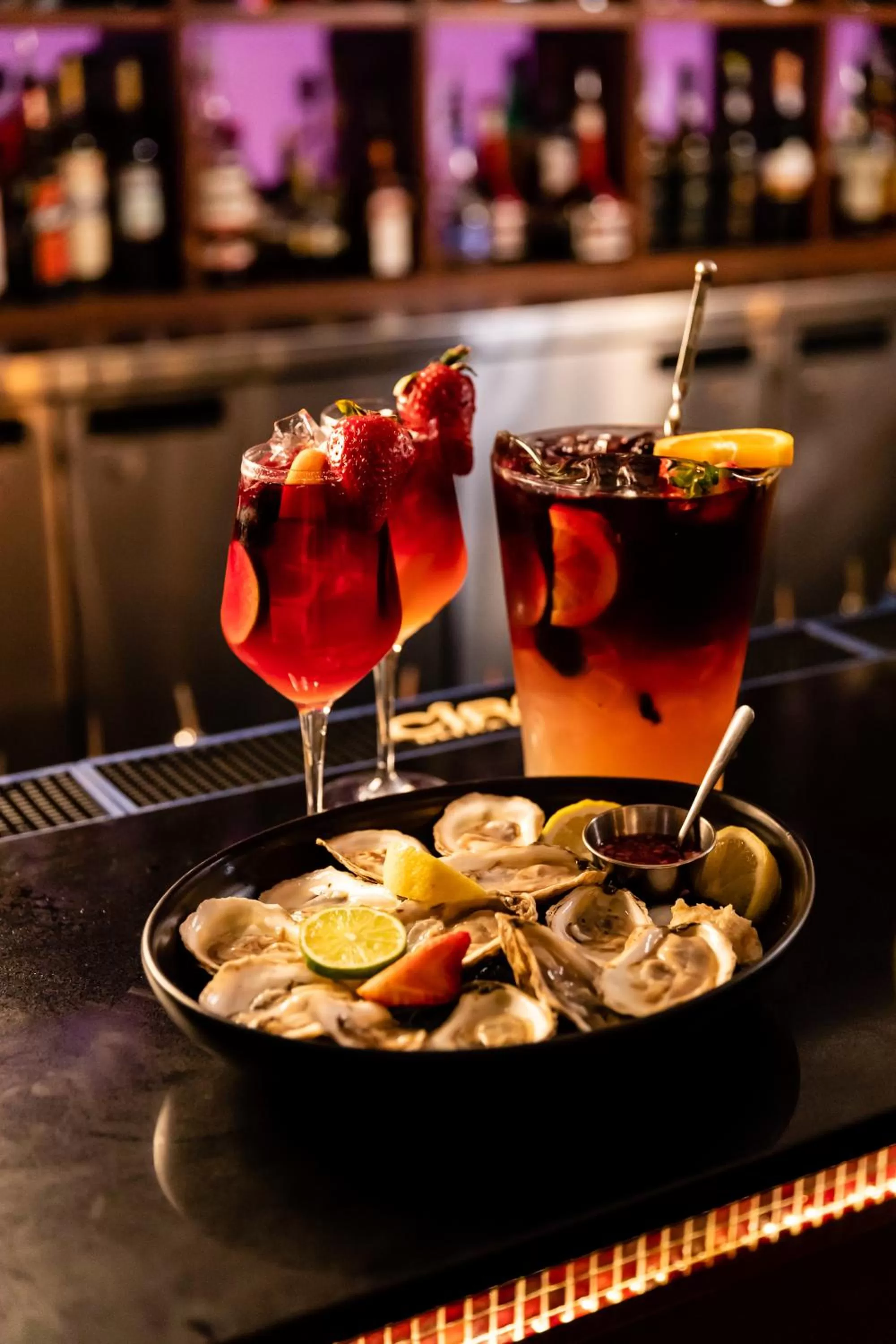 Restaurant/places to eat in Hotel Nelligan