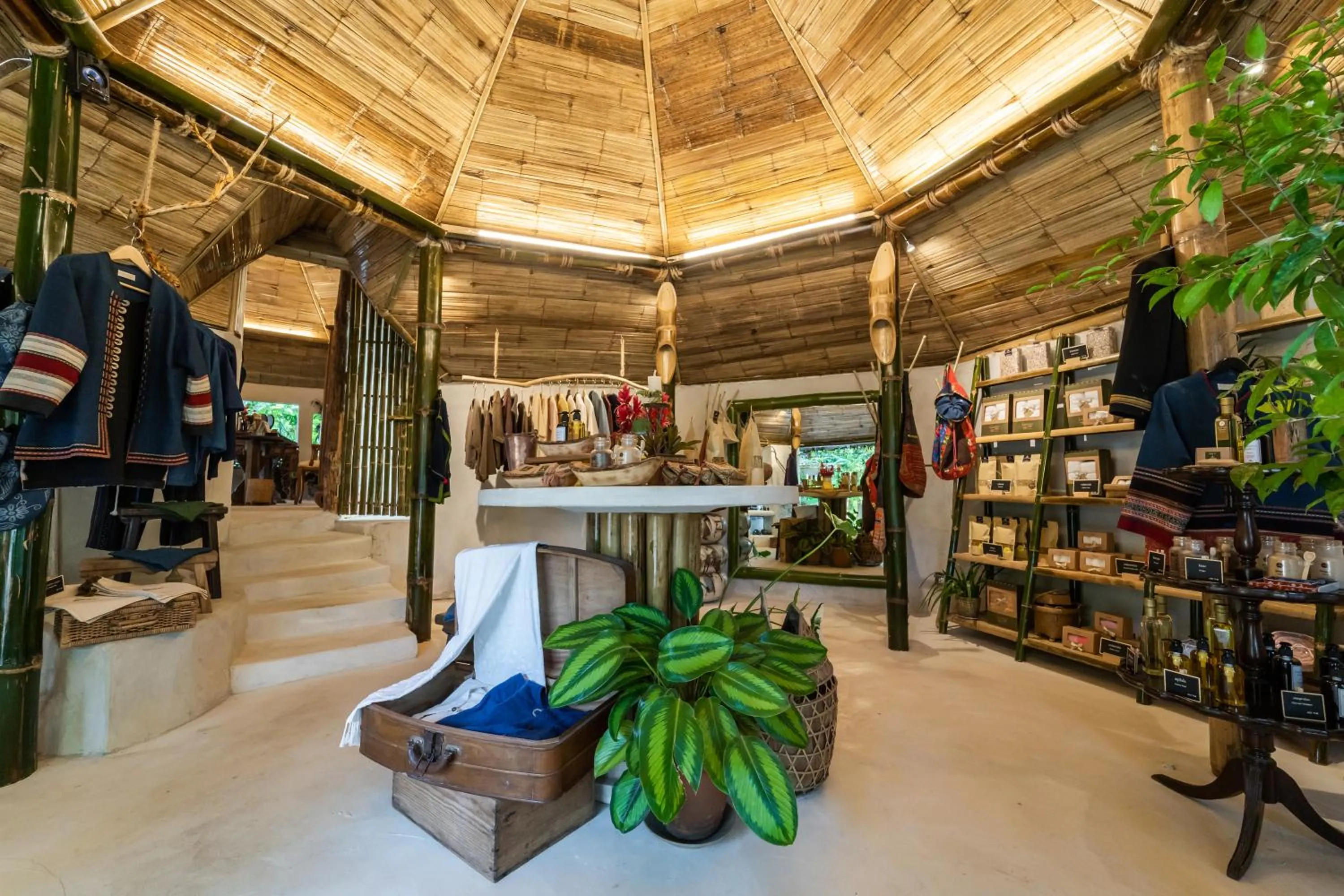 On-site shops in Phu Chaisai Chiang Rai Mountain Resort
