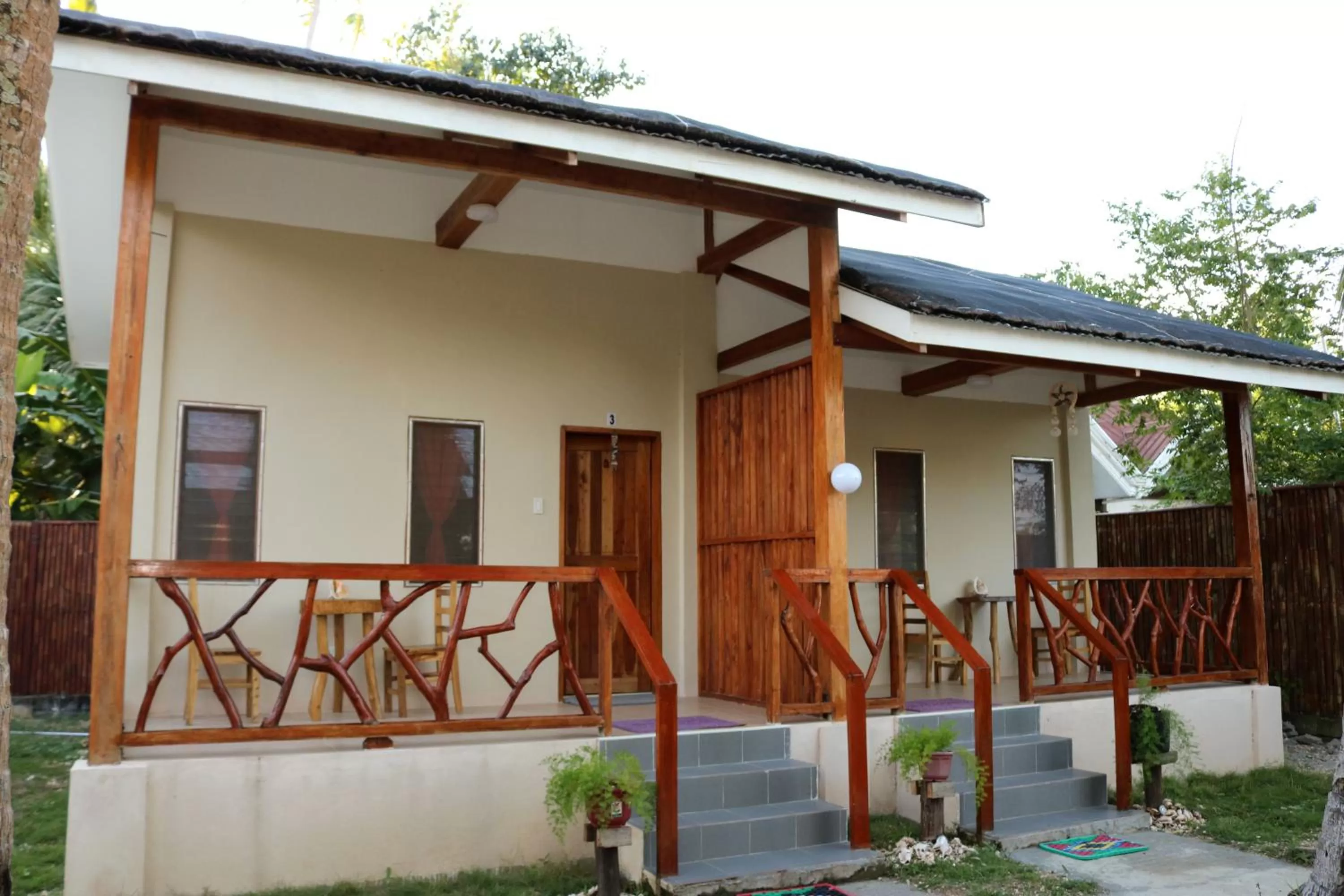 Balcony/Terrace in D's Oceanview Beach Resort