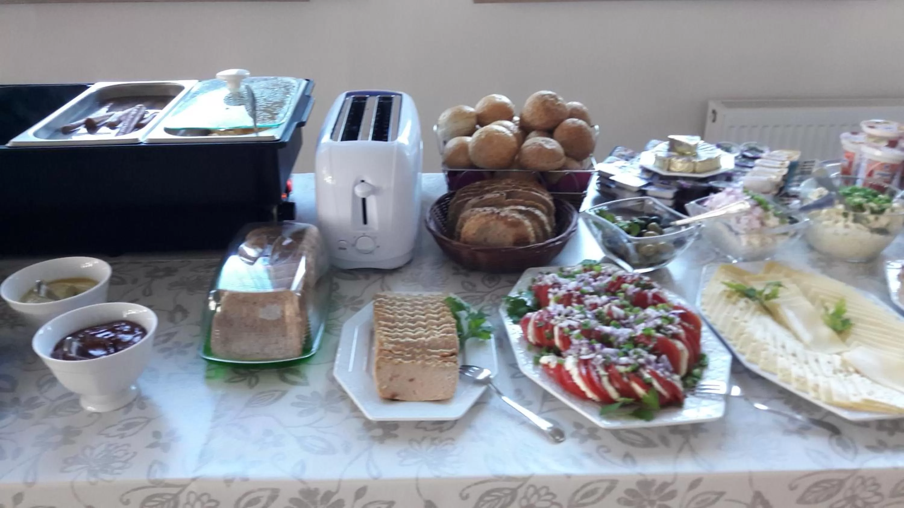 Buffet breakfast in Hotel Giżycko