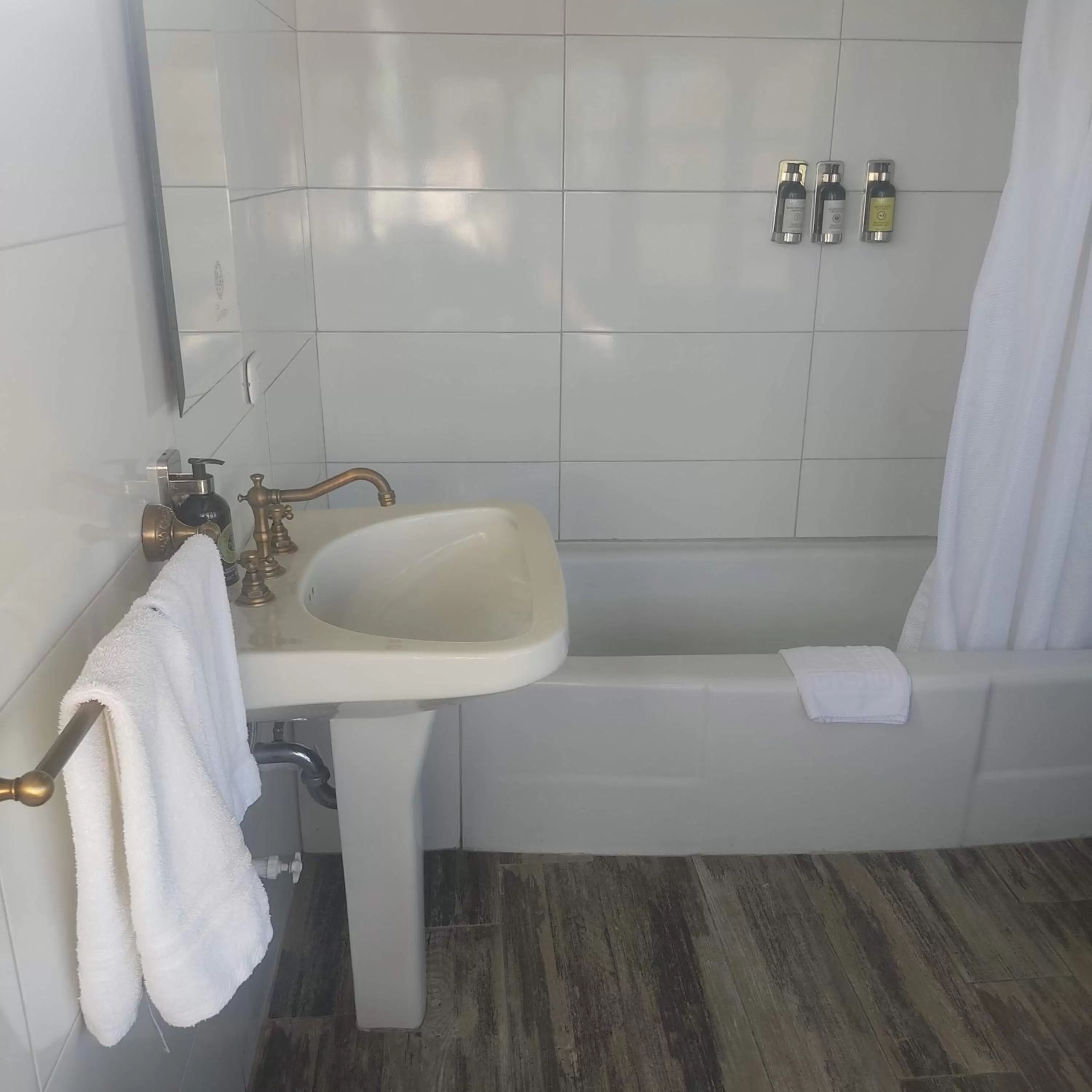 Shower in Posada Cafe La Huerta