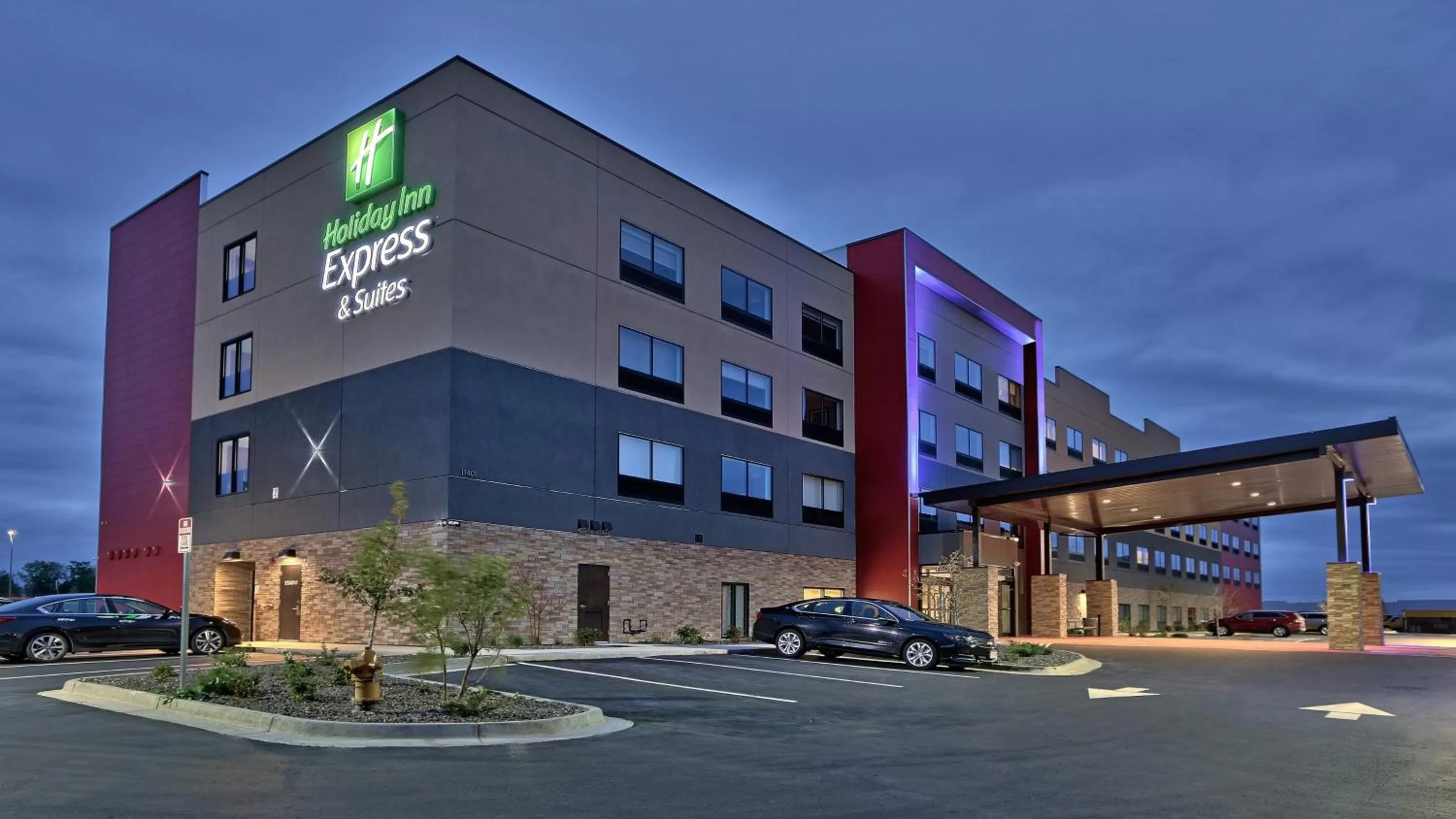 Property building in Holiday Inn Express & Suites Broomfield by IHG