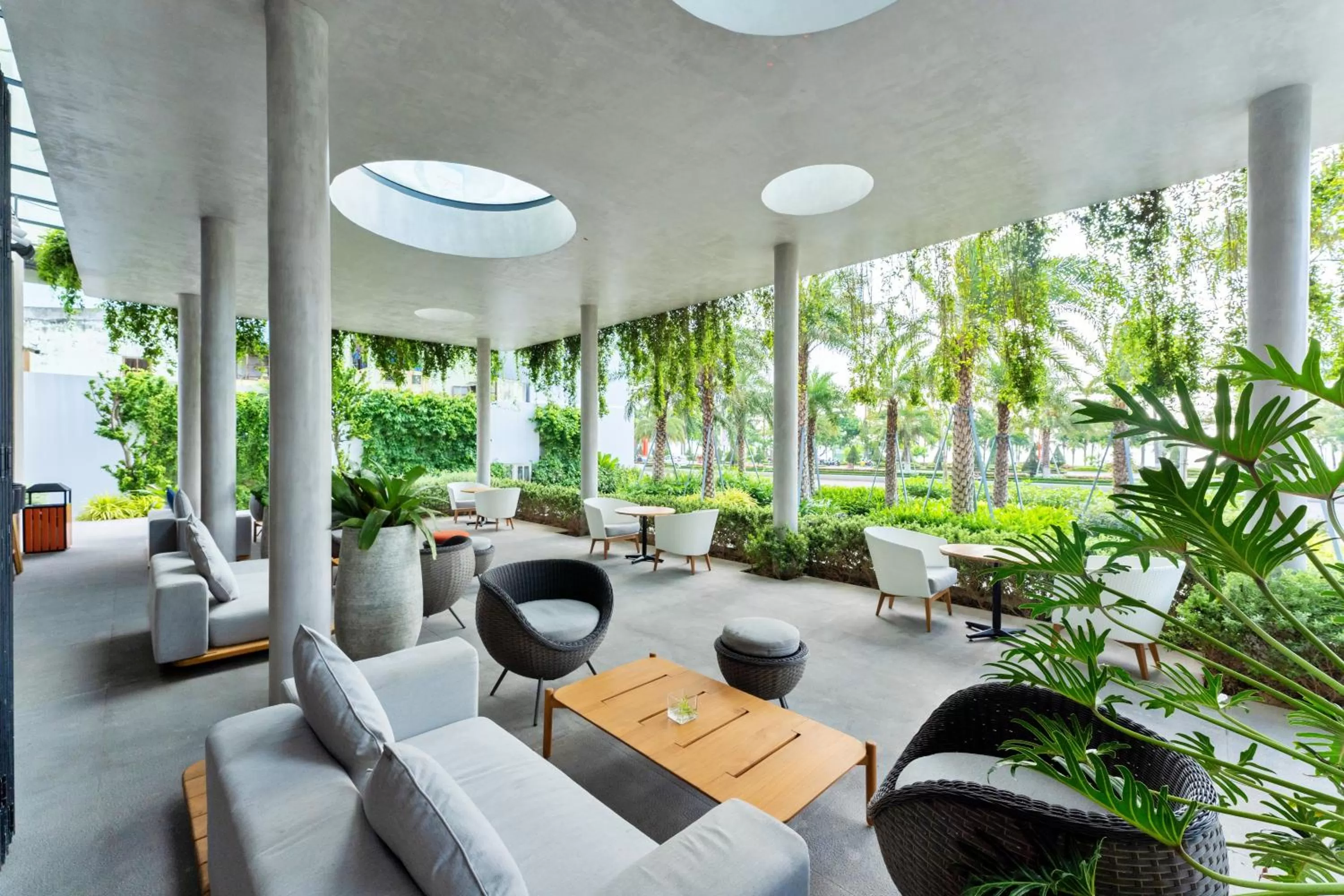 Lounge or bar in Anya Premier Beachfront Hotel Quy Nhon