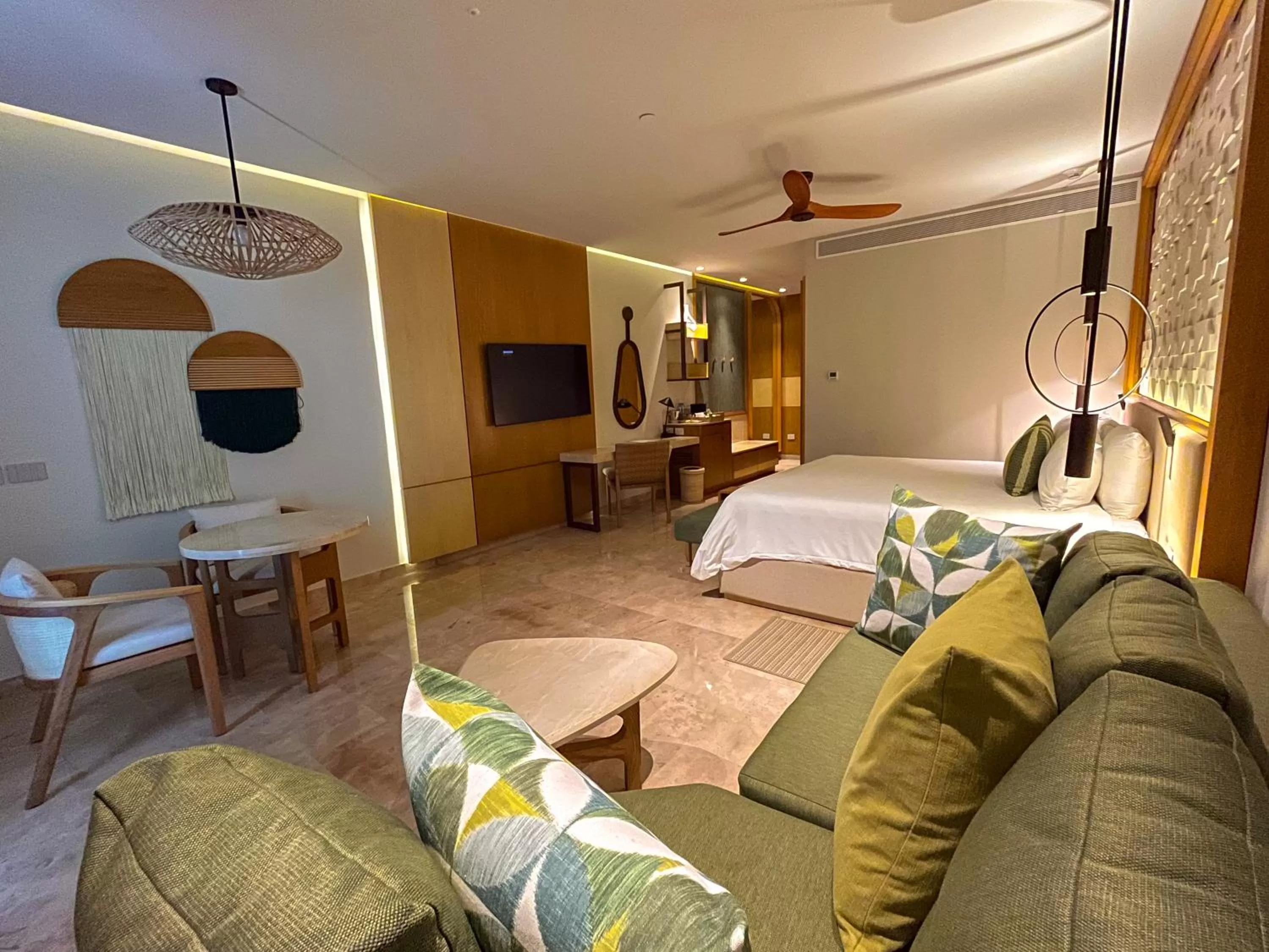 Photo of the whole room, Bed in Haven Riviera Cancun - All Inclusive - Adults Only