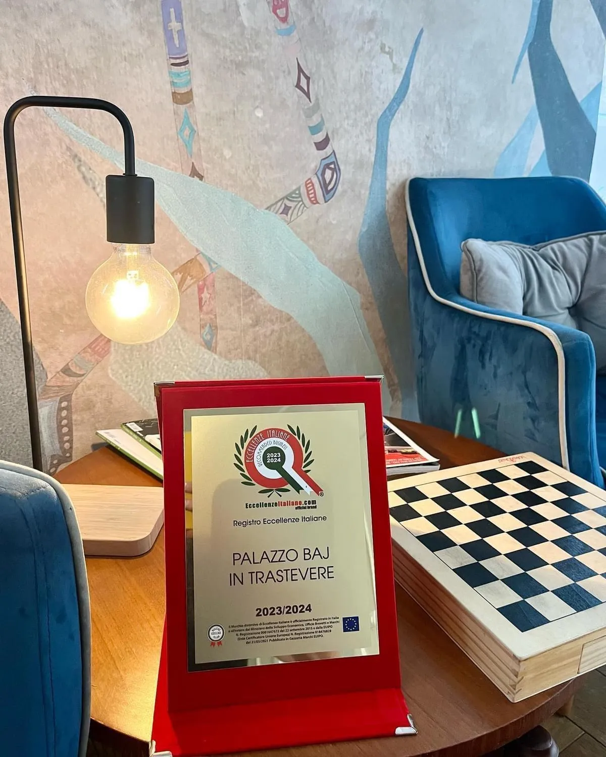 Living room in Palazzo Baj in Trastevere