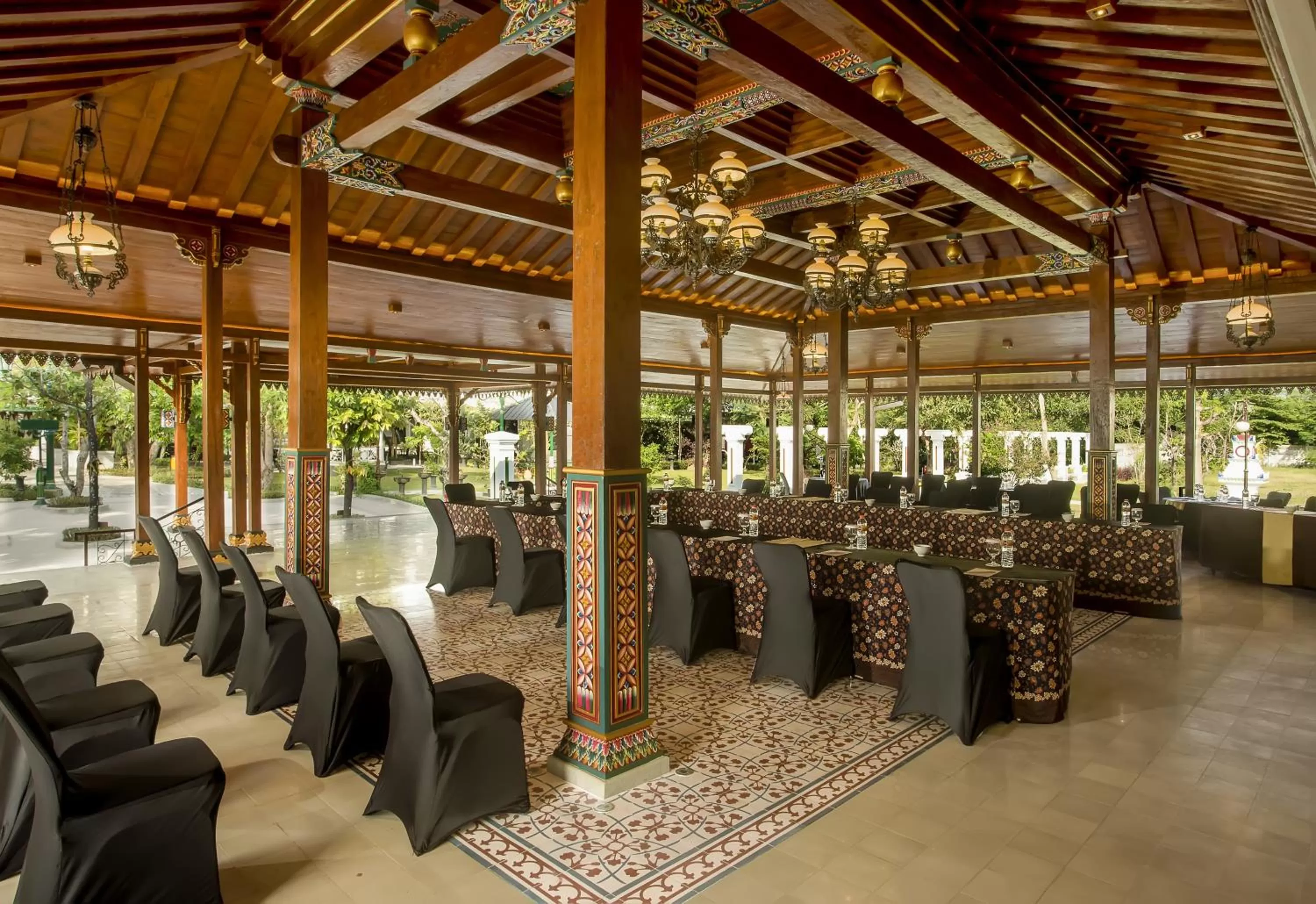 Banquet/Function facilities in Grand Rohan Jogja