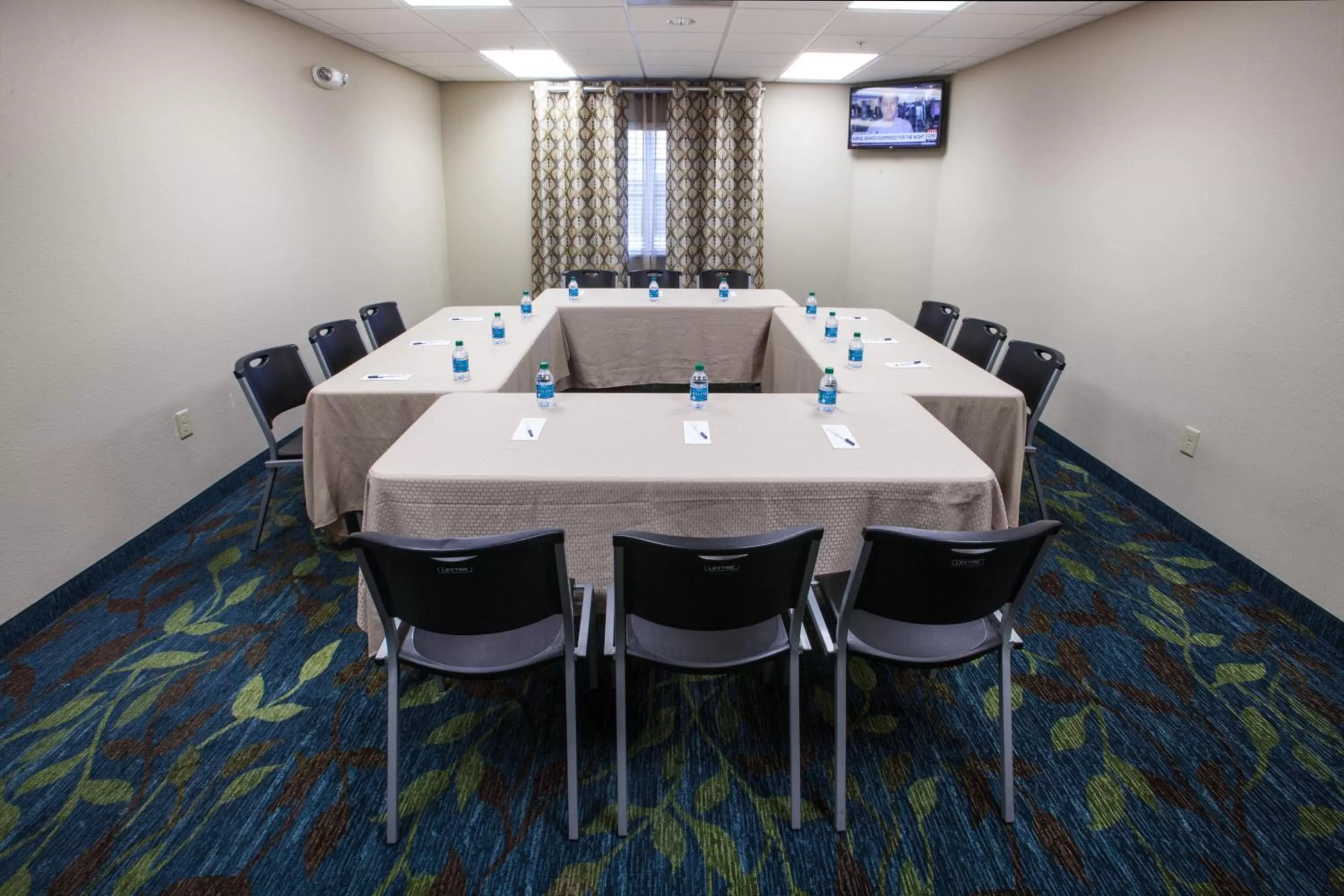 Meeting/conference room in Candlewood Suites New Braunfels by IHG