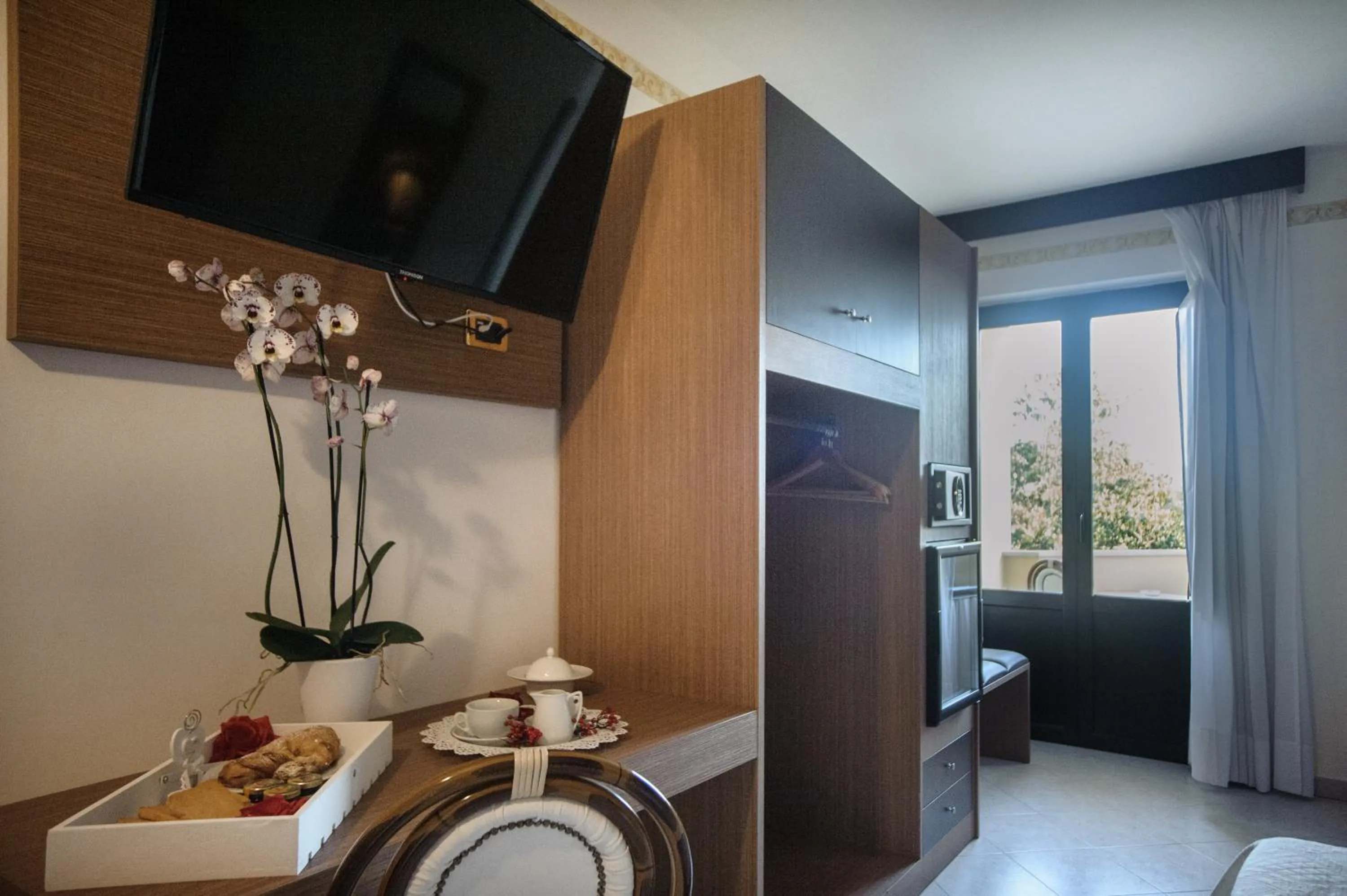 Double Room - single occupancy in Hotel Caserta Antica