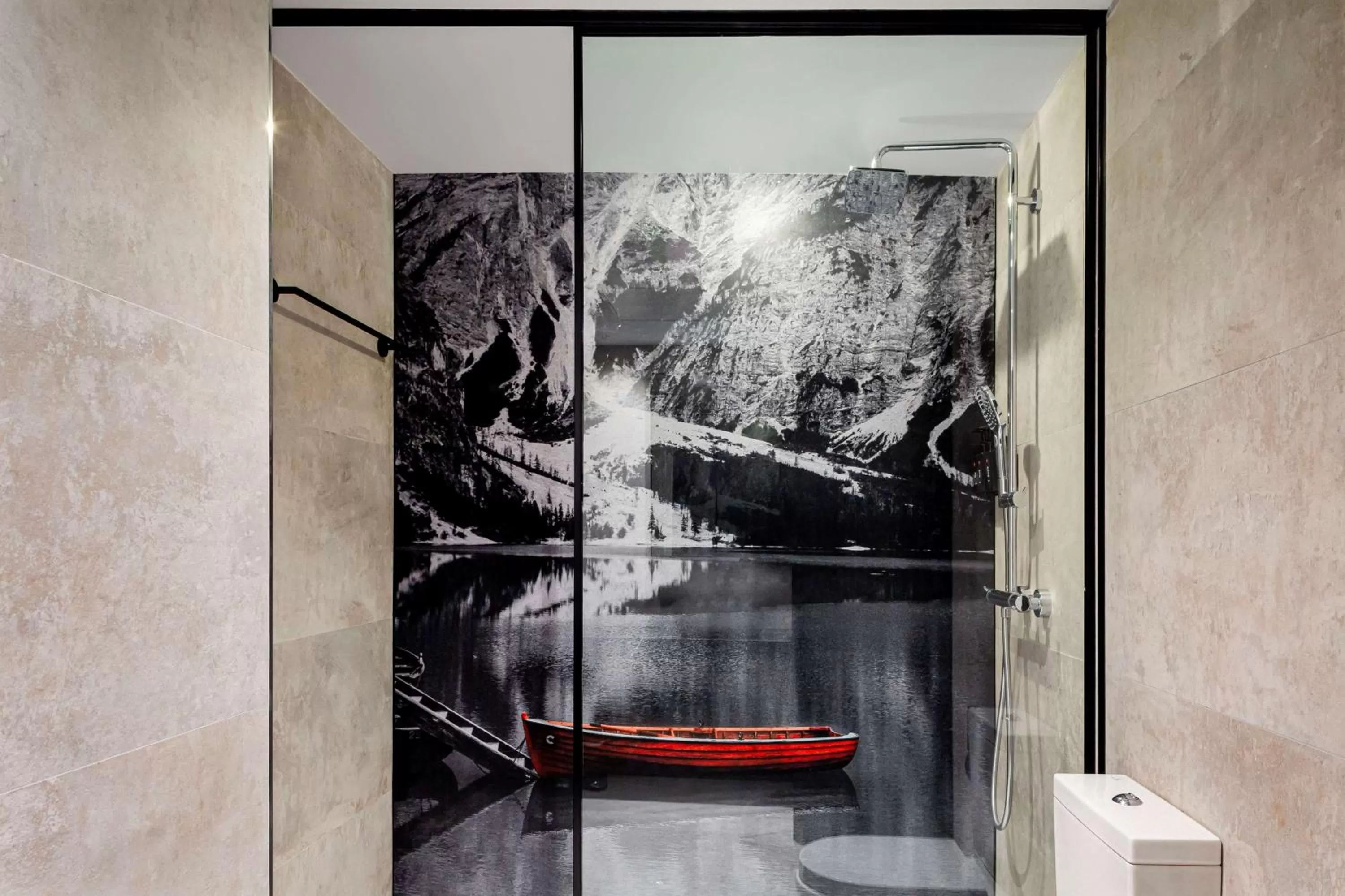 Bathroom in Radisson RED Madrid