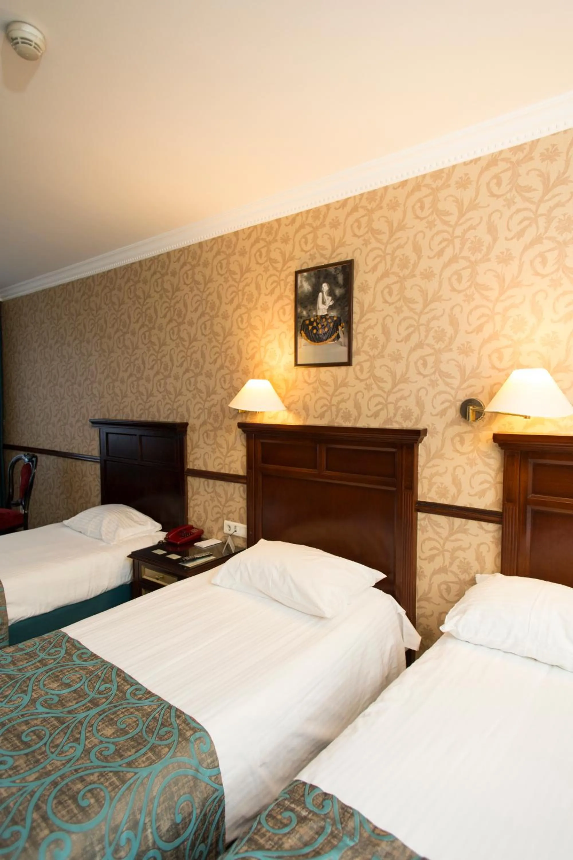 Bed in Topkapi Inter Istanbul Hotel