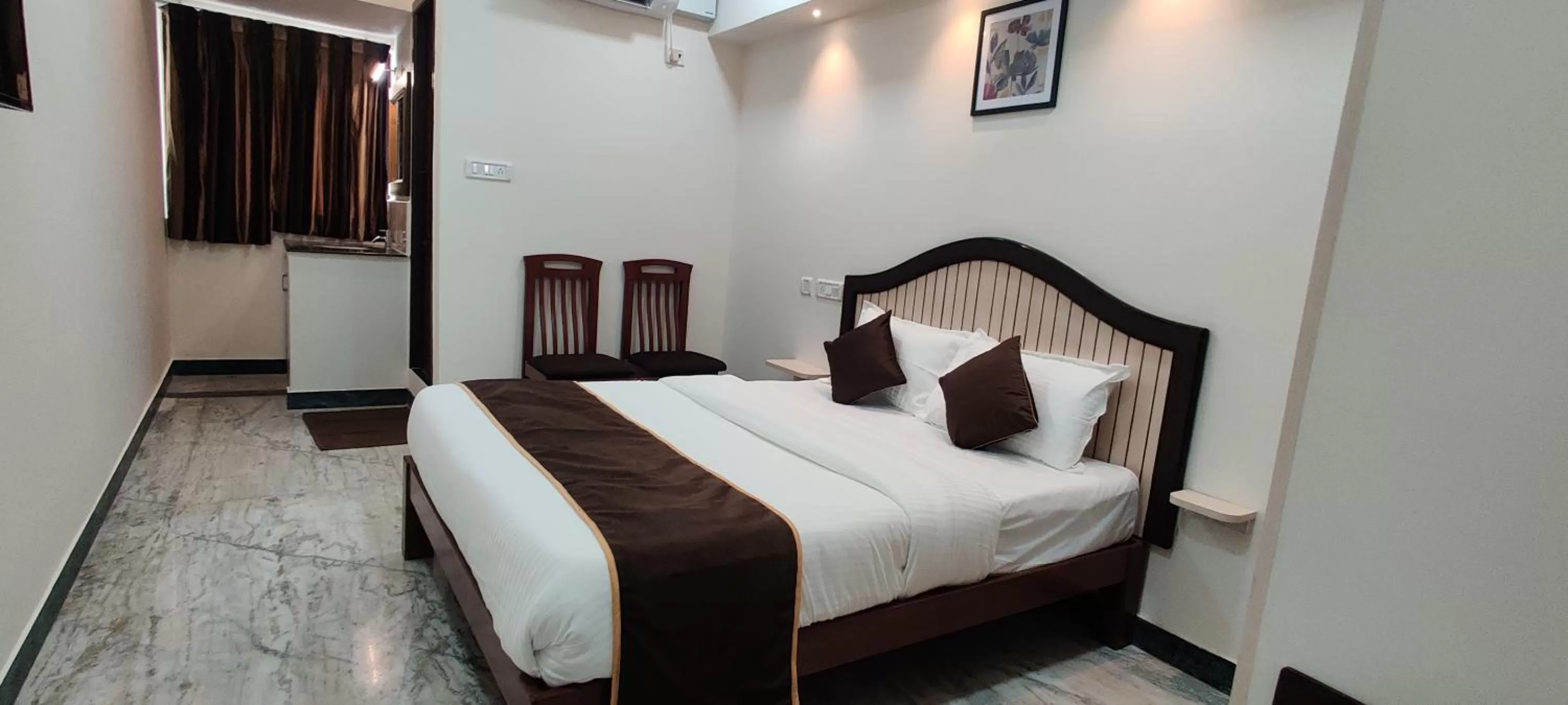 Bed in Rmc travellers inn