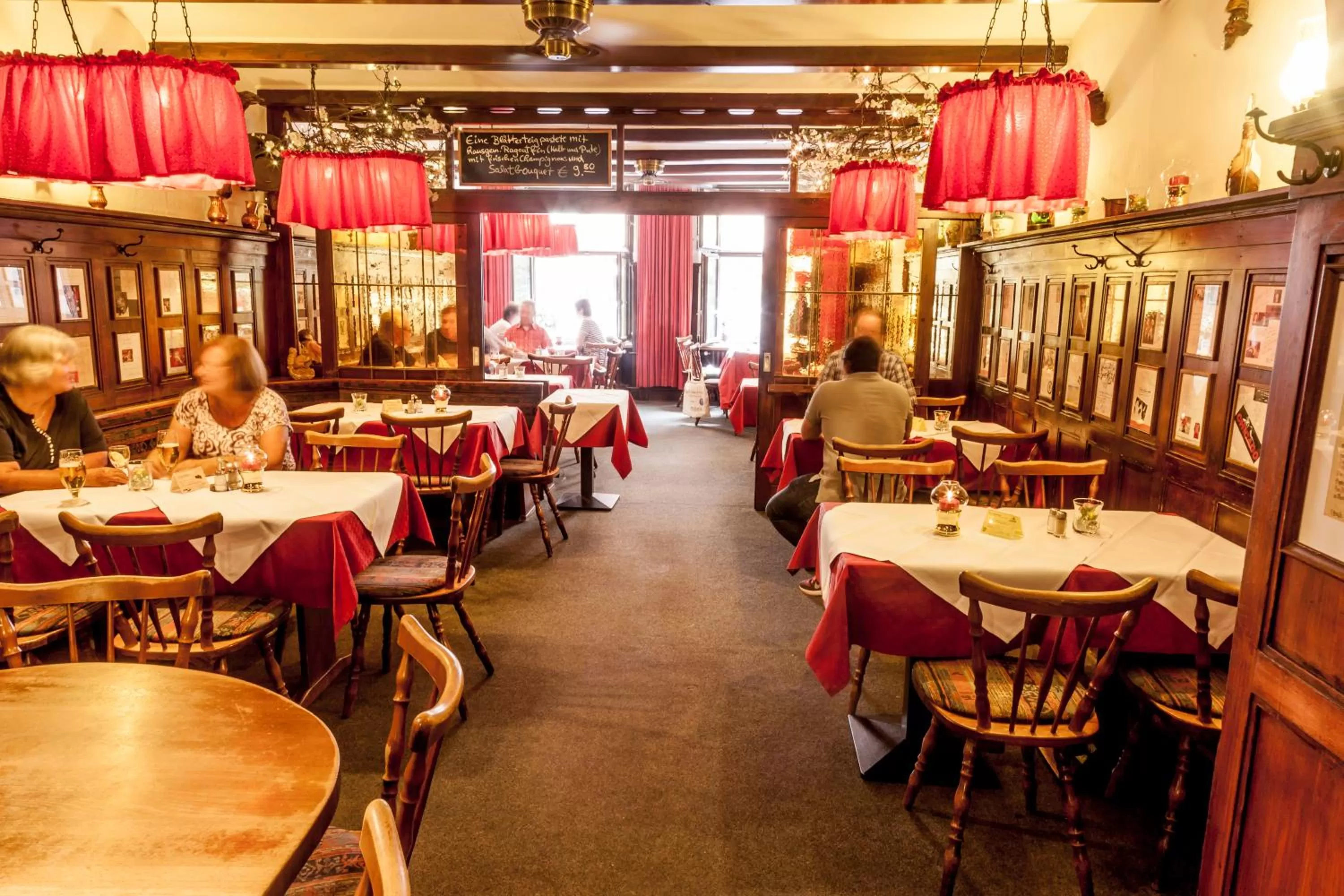 Restaurant/Places to Eat in Gasthaus Löwen