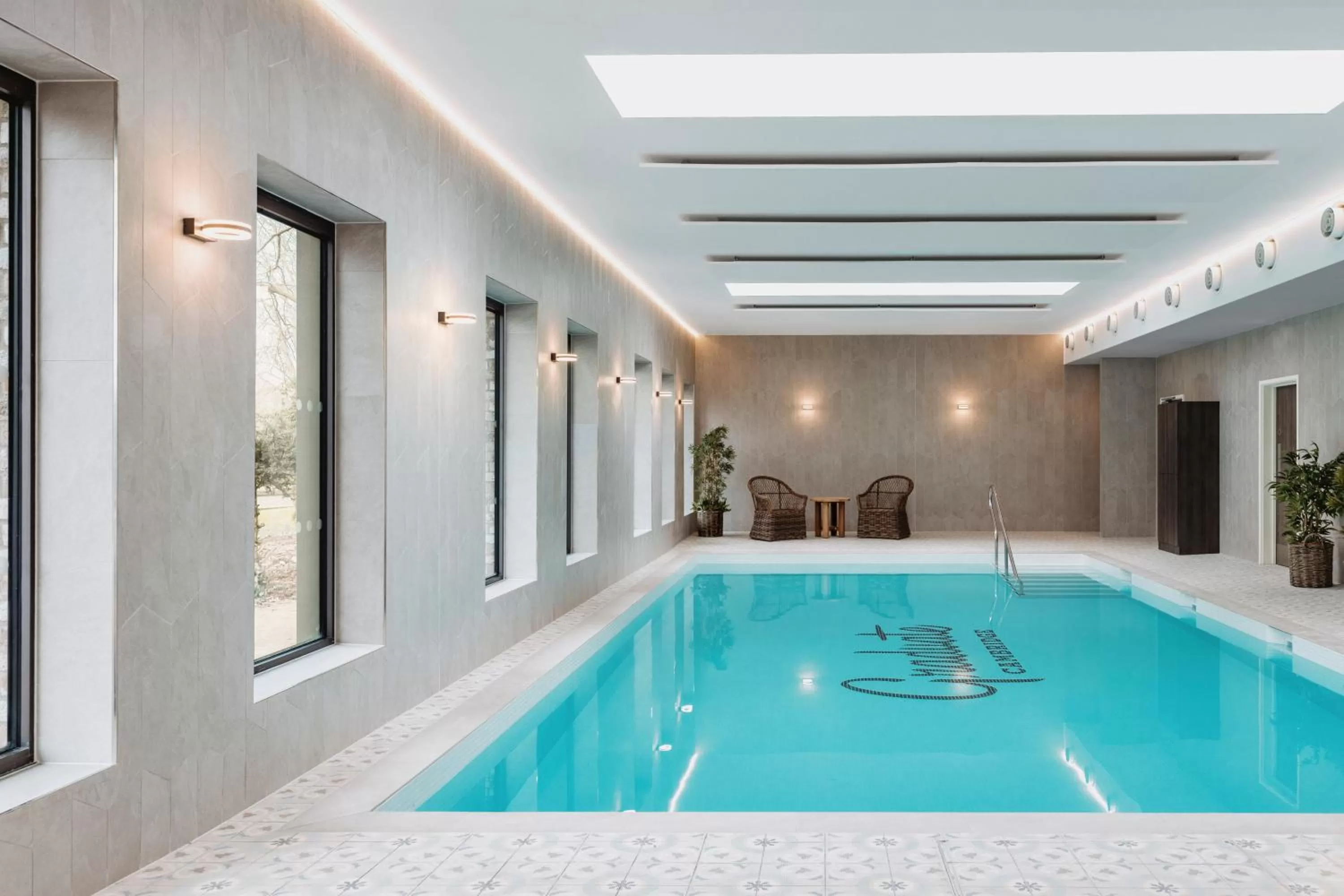 Swimming pool in Graduate by Hilton Cambridge