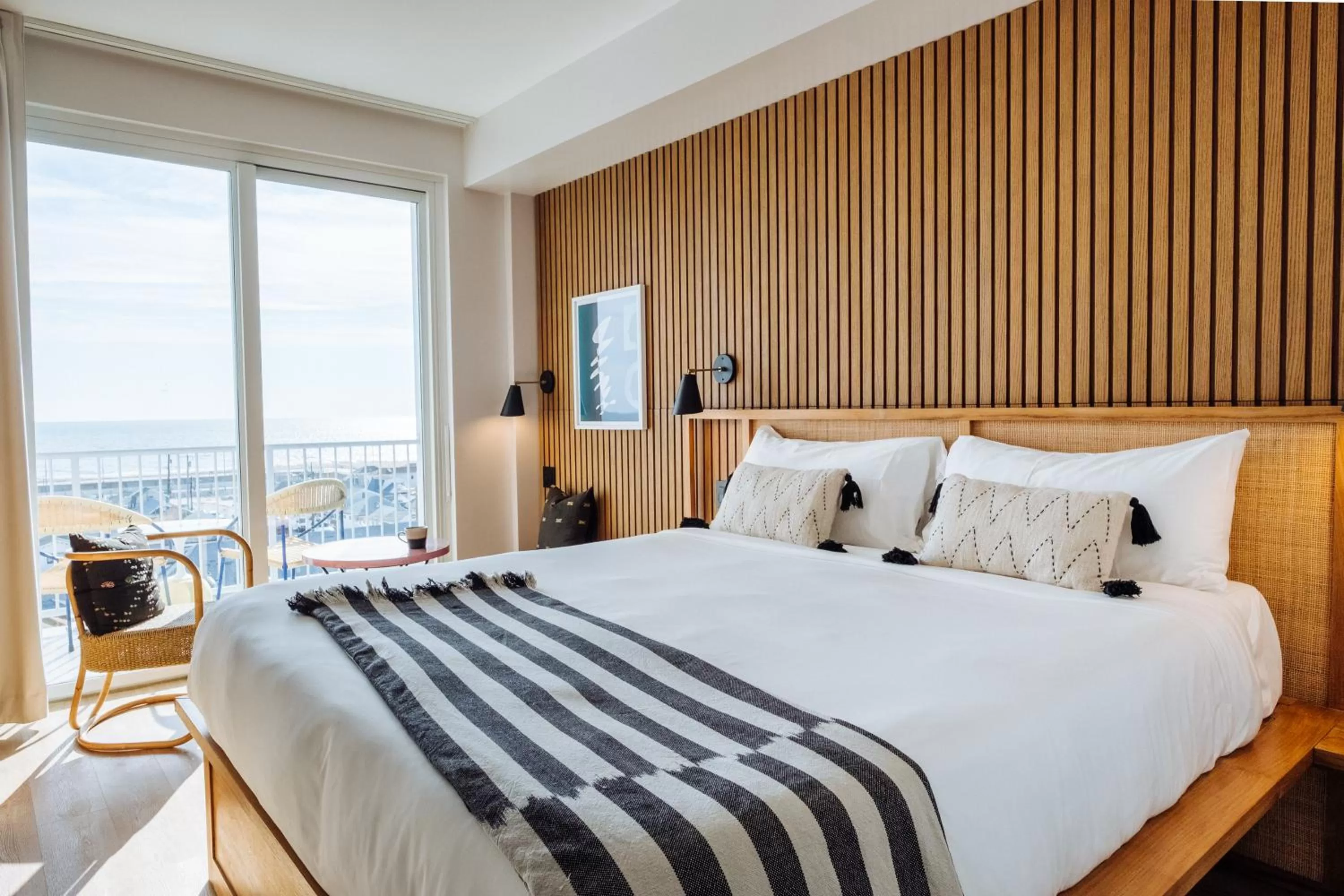 Balcony/Terrace, Bed in The Rockaway Hotel
