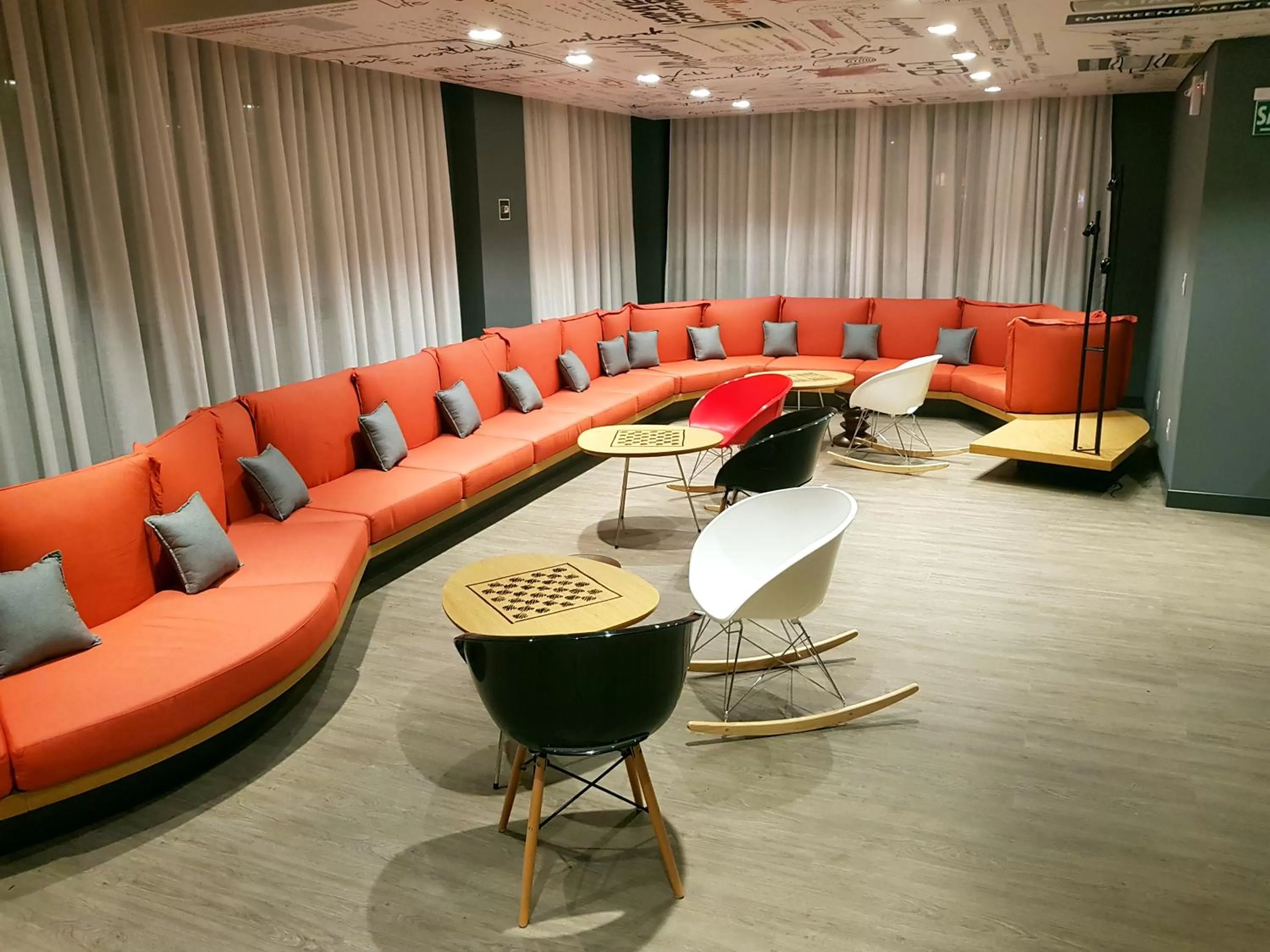 Living room in ibis Carlos Barbosa