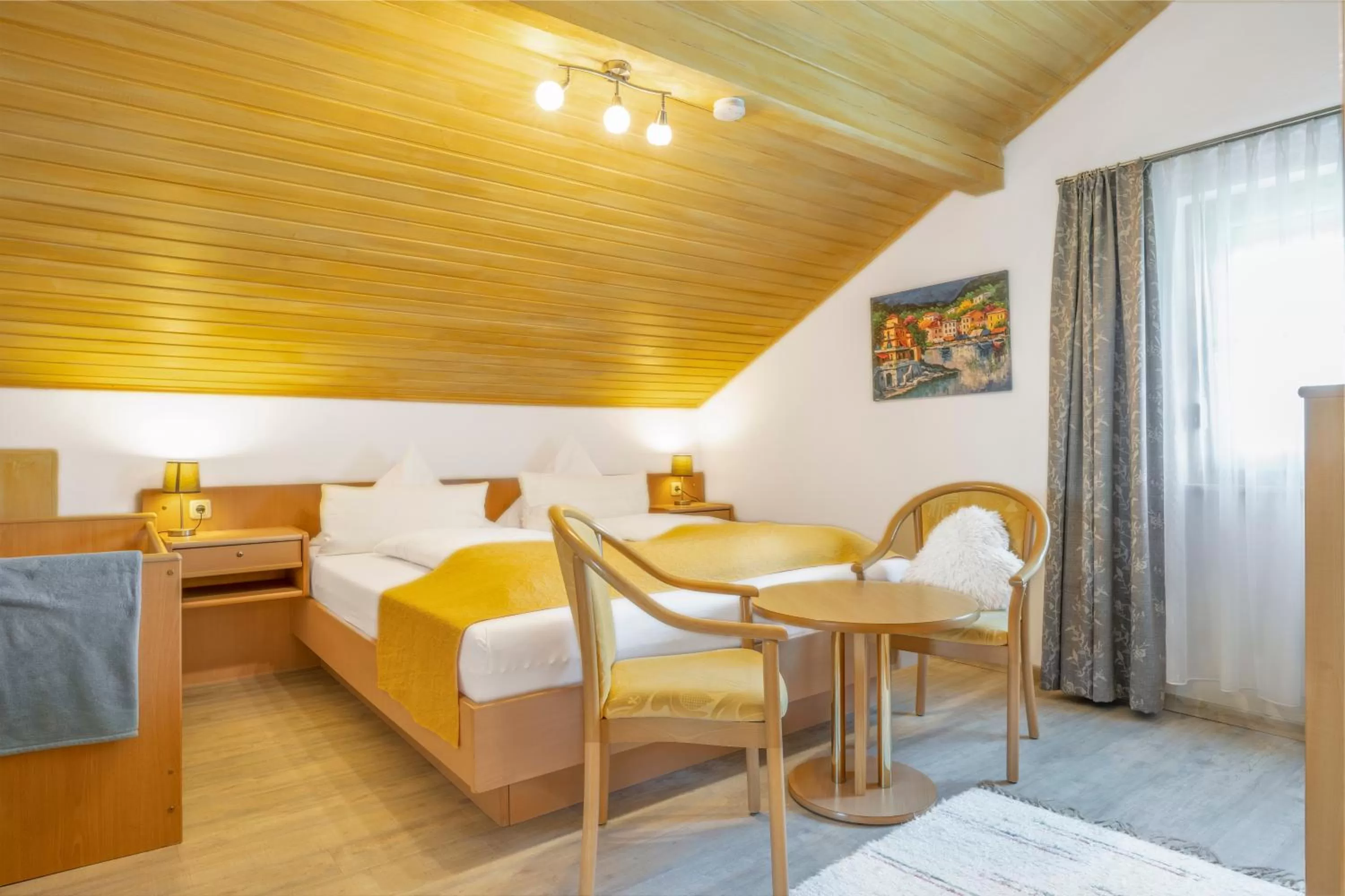 Photo of the whole room, Bed in Wander und Aktiv Hotel Rösslwirt