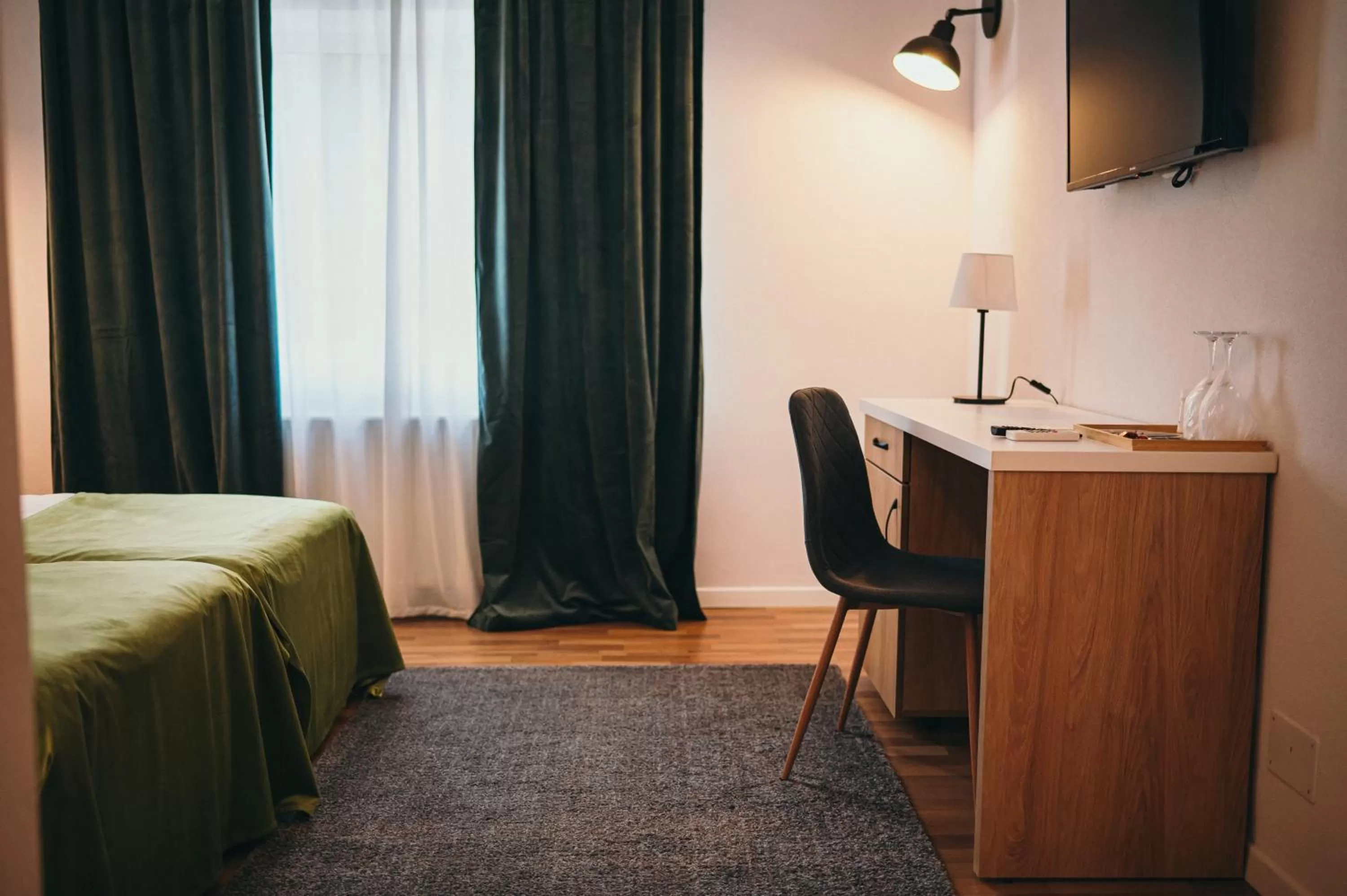 TV and multimedia, Bed in Nest Guesthouse