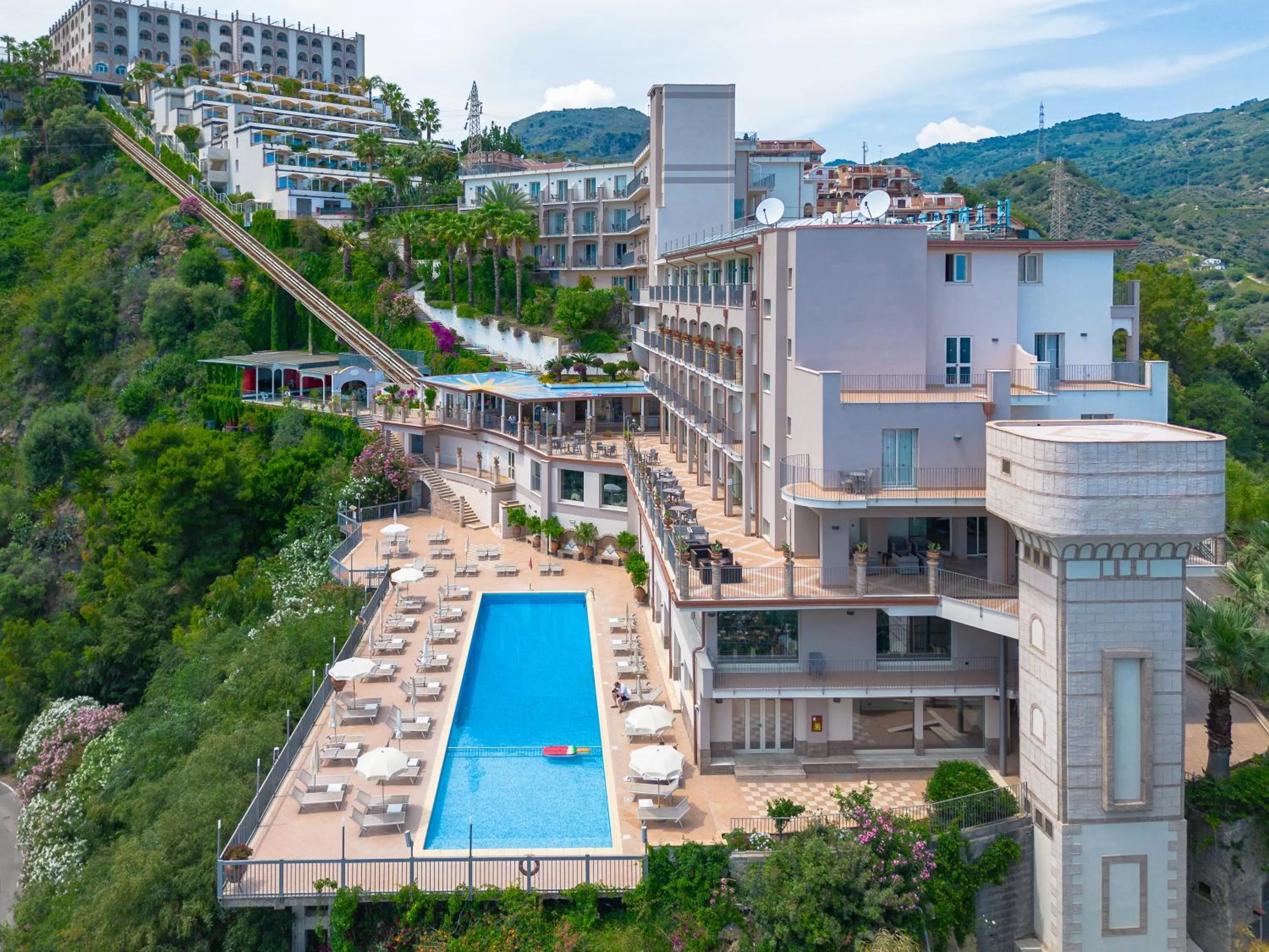 Property building in Hotel Antares