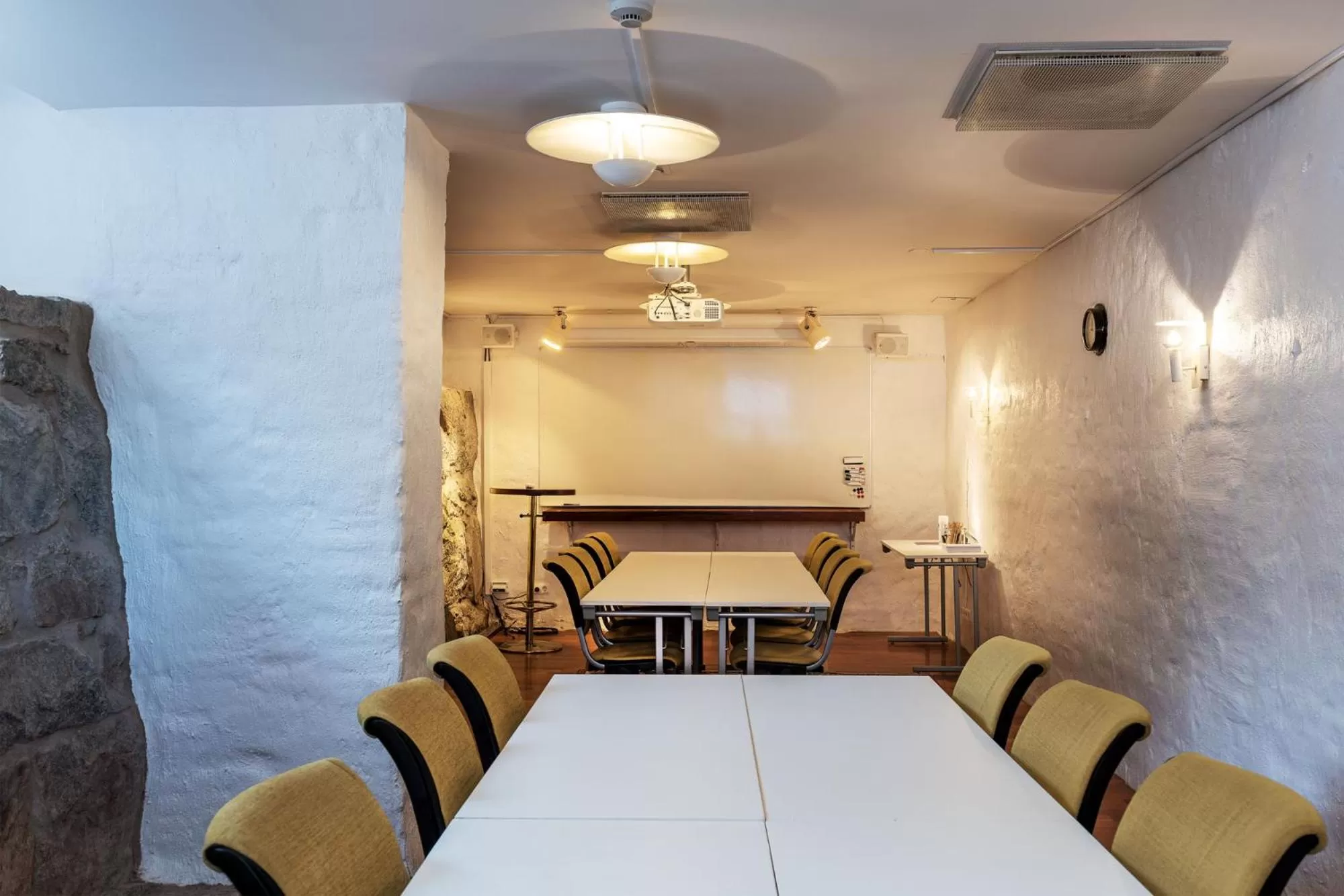 Meeting/conference room in Home Hotel Victoria