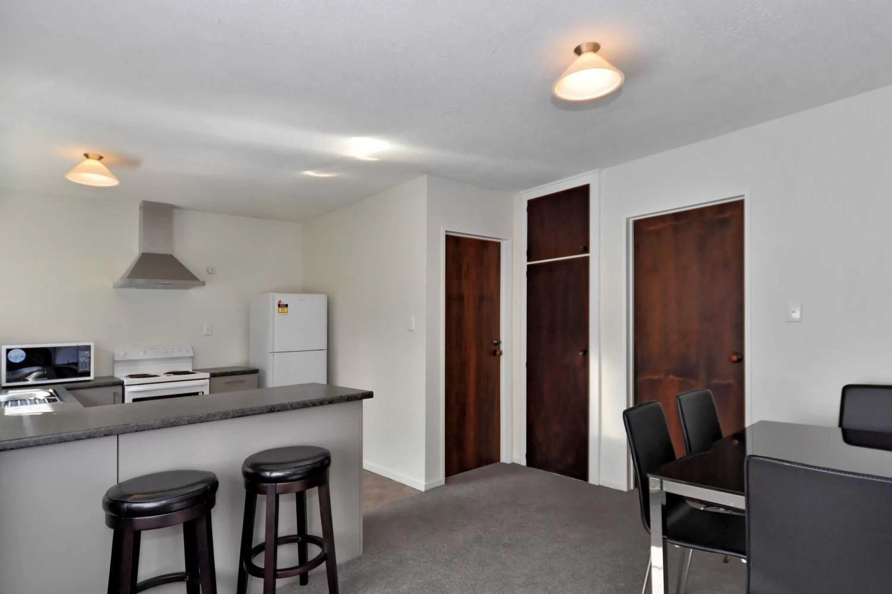 Kitchen or kitchenette in Metropolitan Motel on Riccarton - 2 mins walk to Westfield