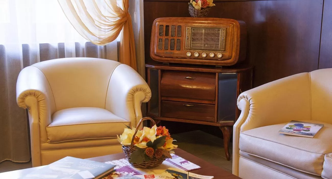 Seating area in Hotel Dama Bianca