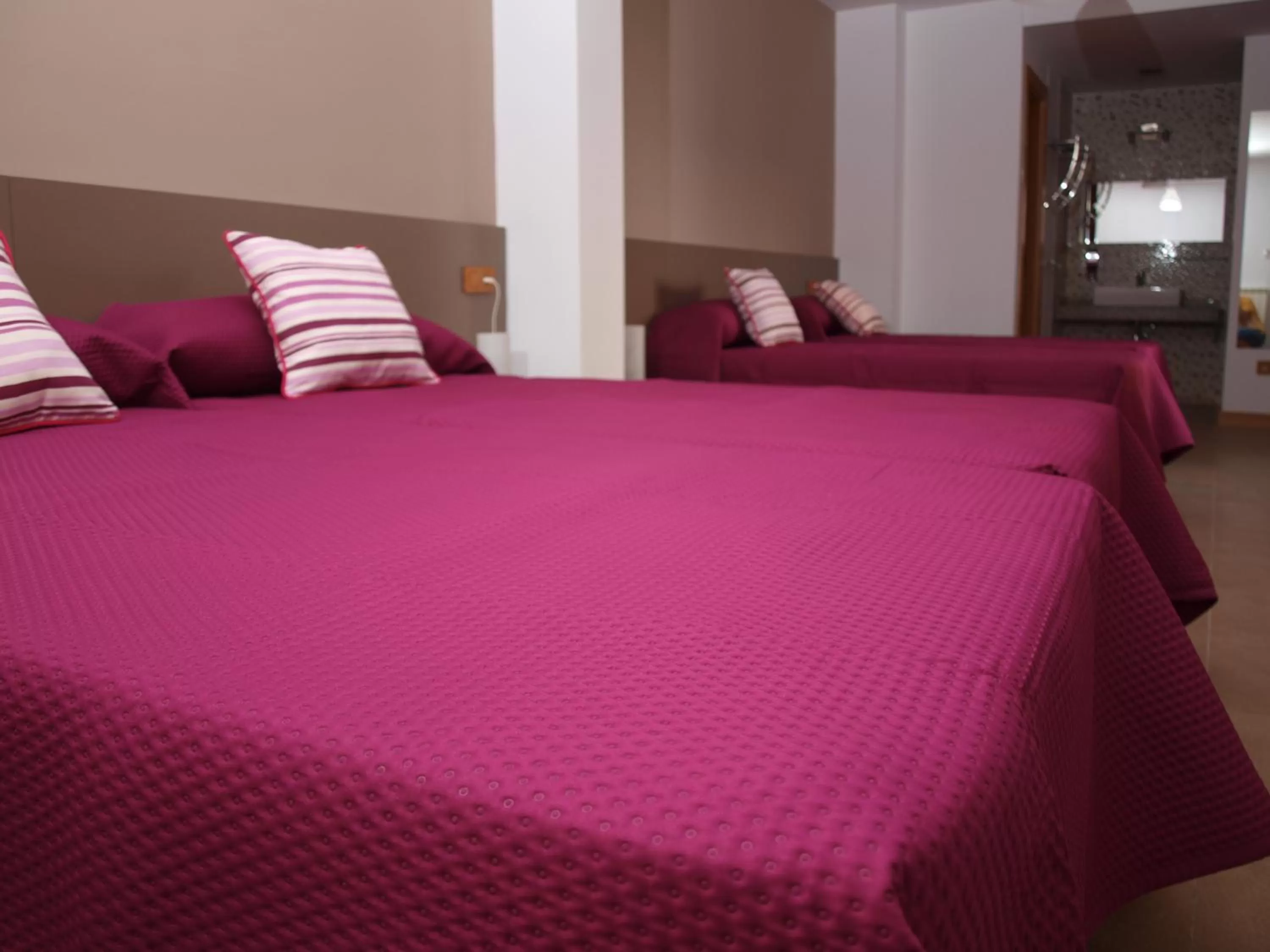 Decorative detail, Bed in Hostal La Ribera del Júcar