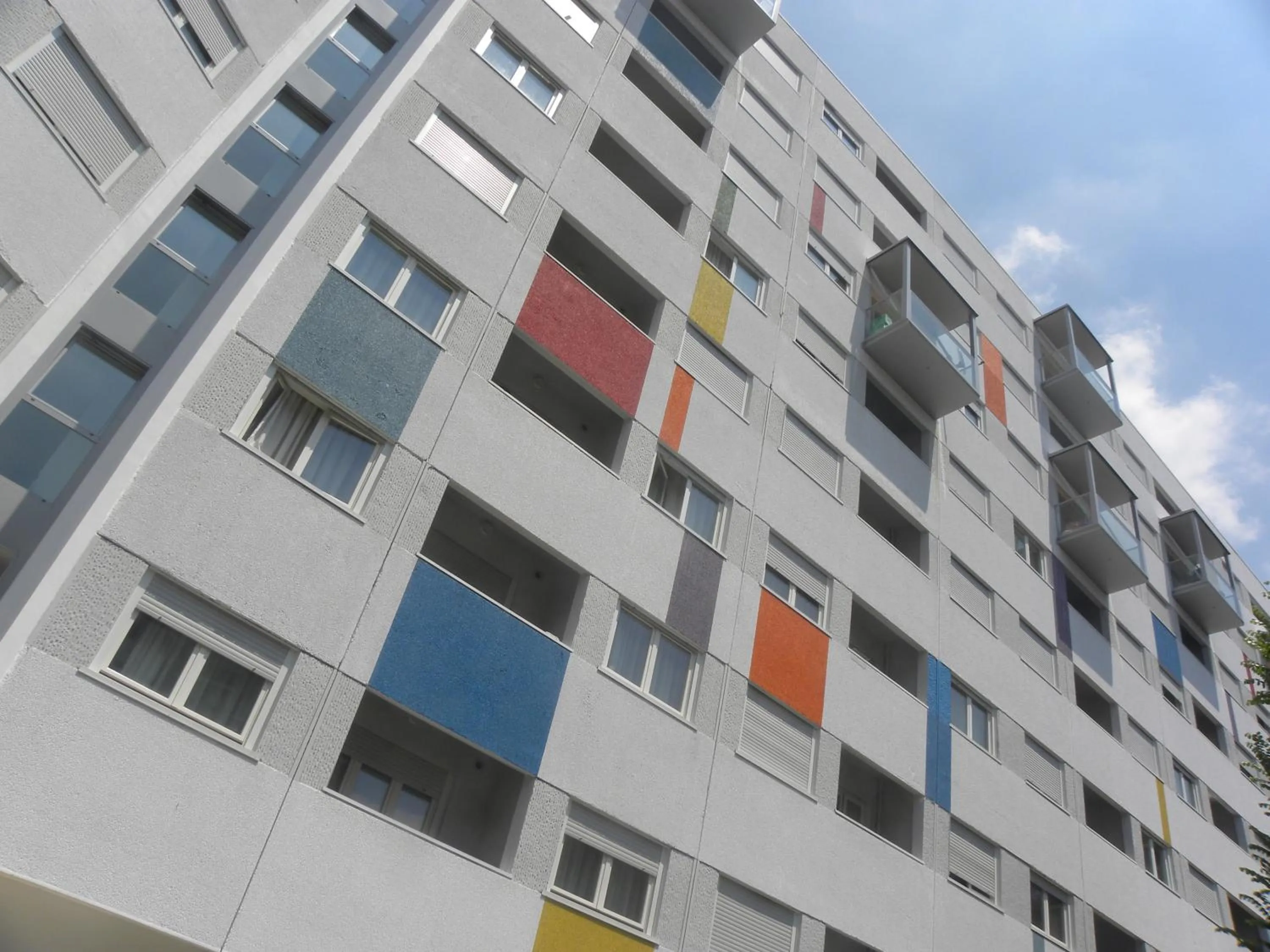 Facade/entrance in Hotel Sharing