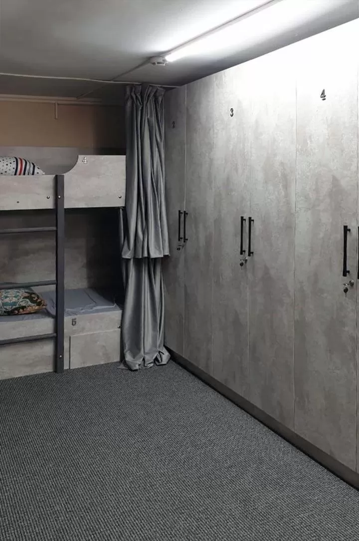 Photo of the whole room, Bed in Railway Hotel