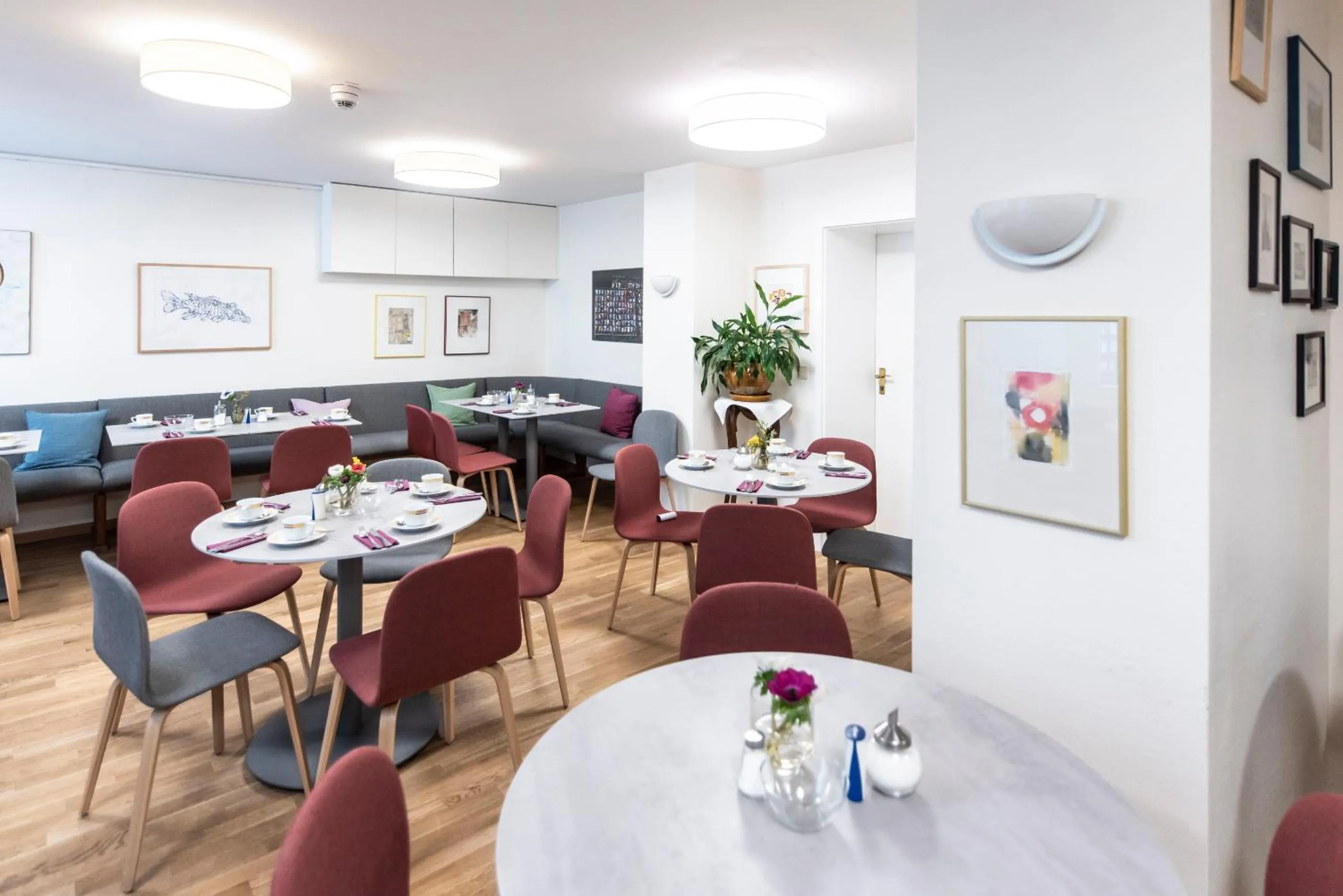 Restaurant/places to eat in Hotel Aigner