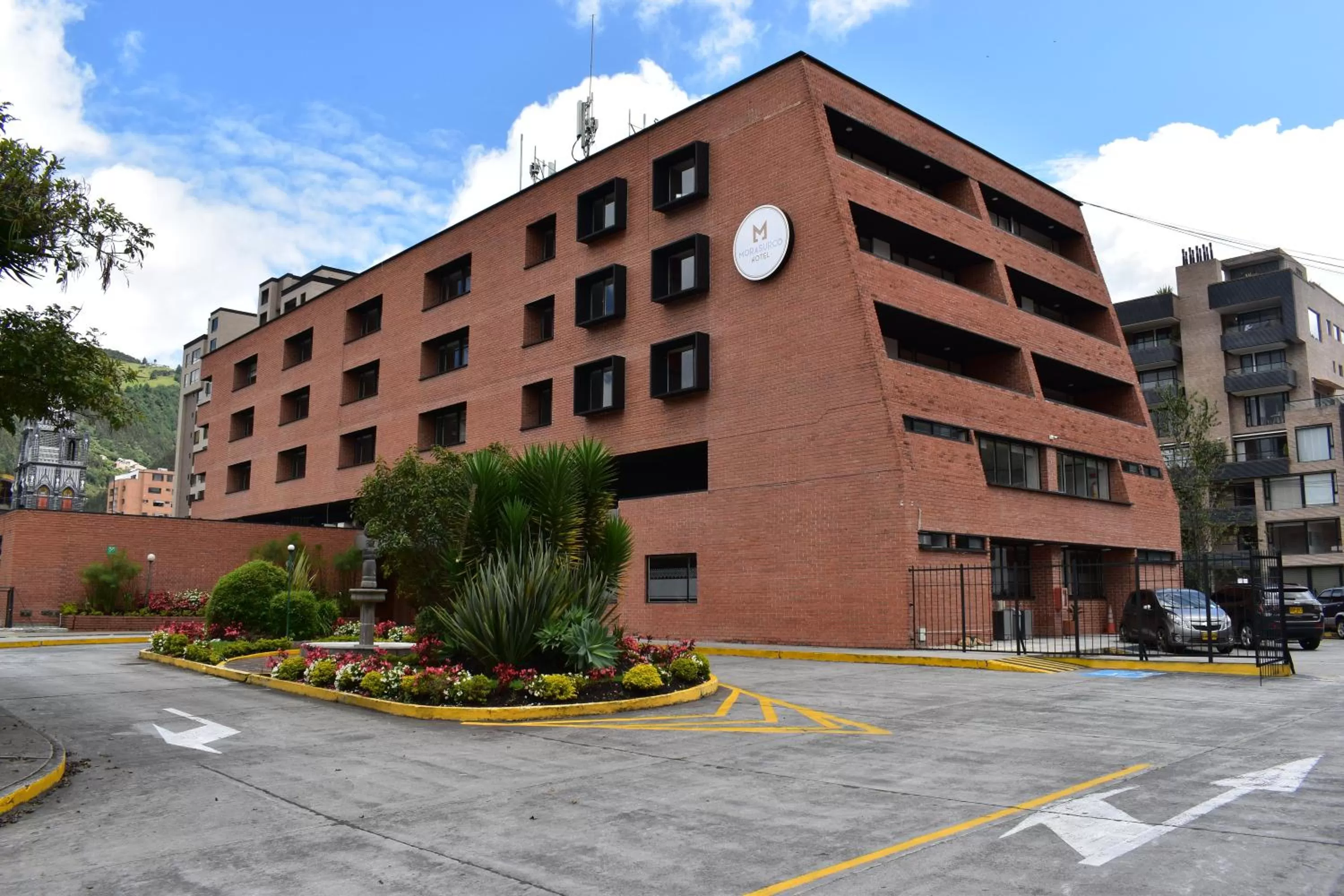 Property Building in Hotel Morasurco