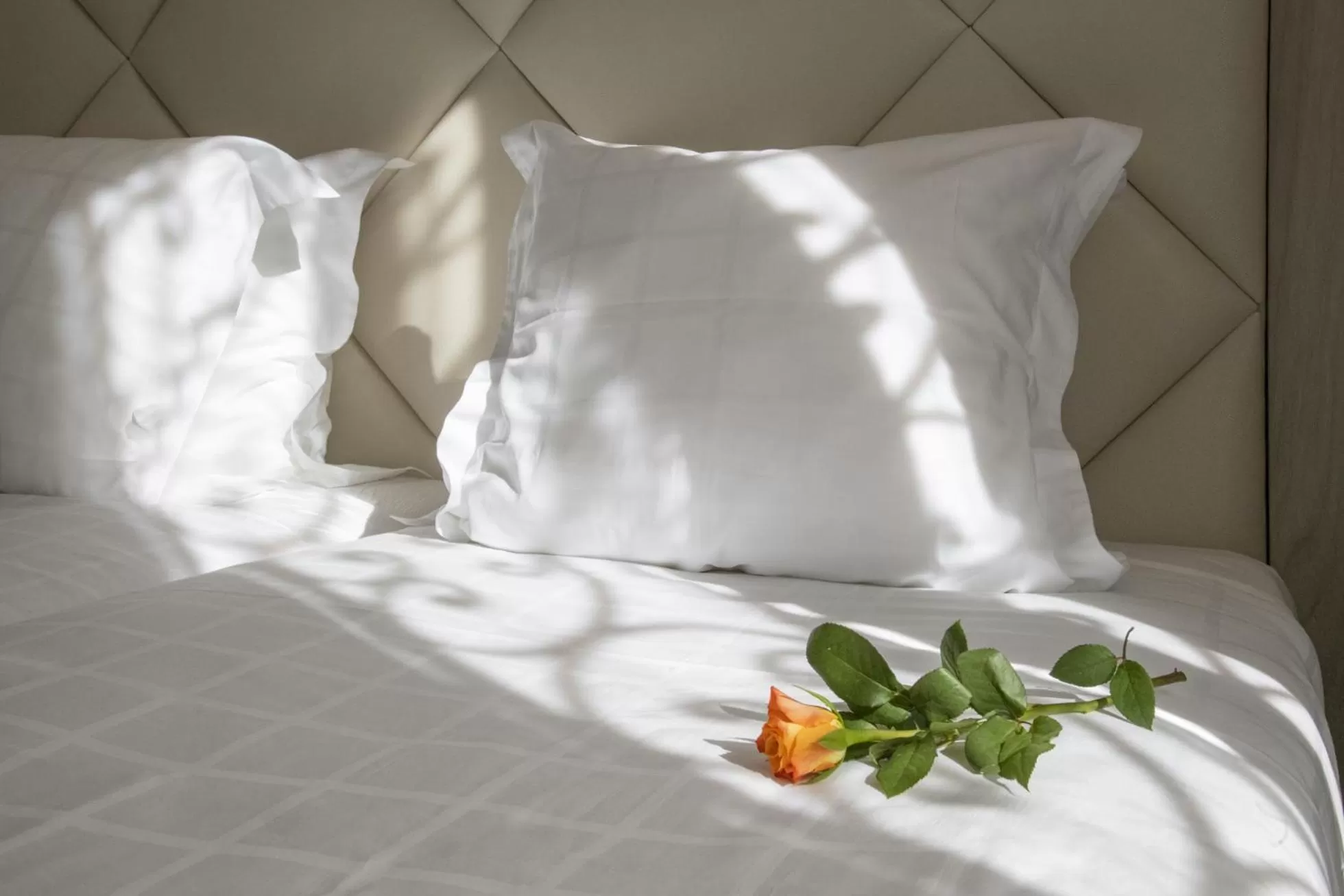 Bedroom, Bed in GOLDEN TULIP CANNES HOTEL de PARIS