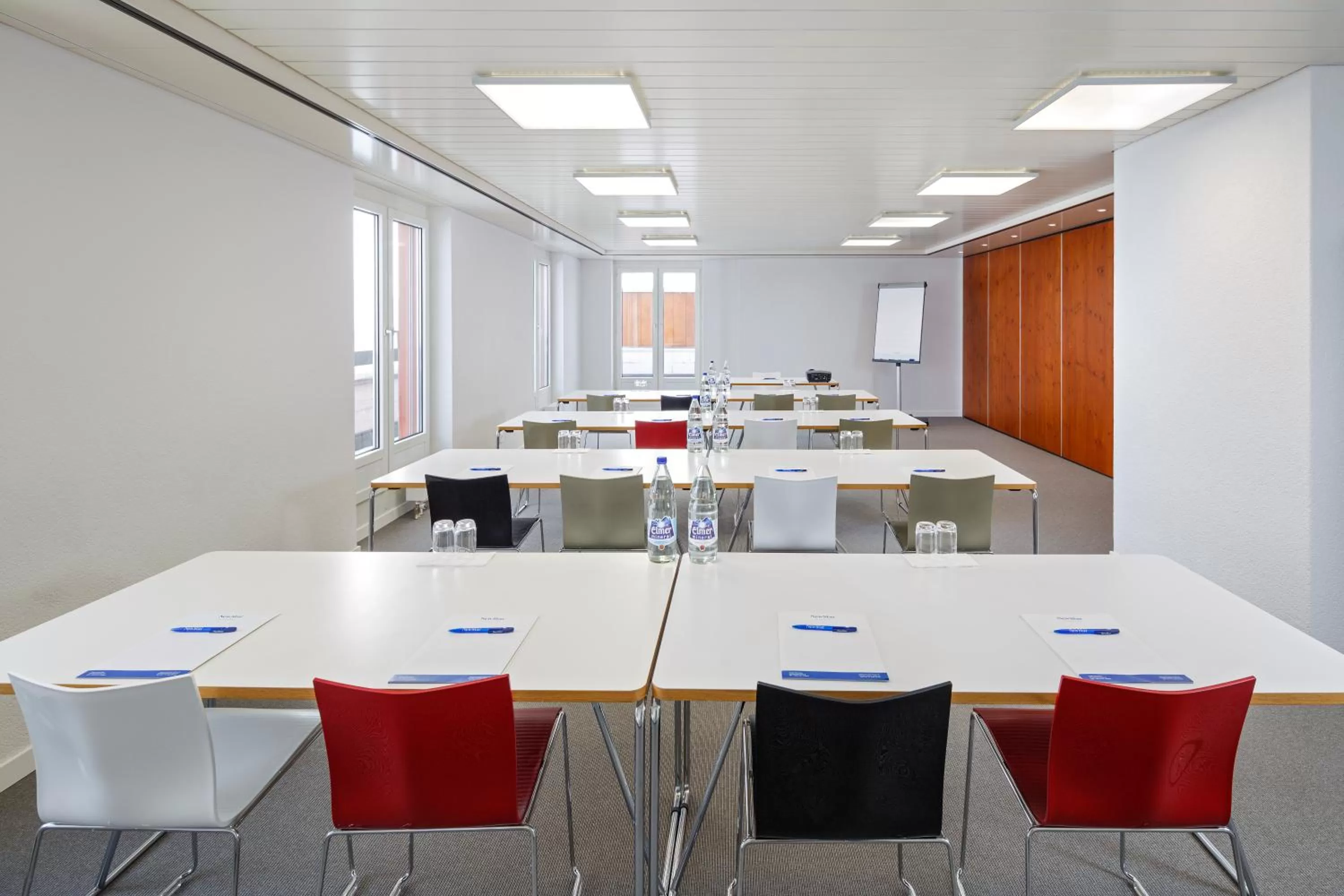 Meeting/conference room in Newstar Hotel (Free Parking)