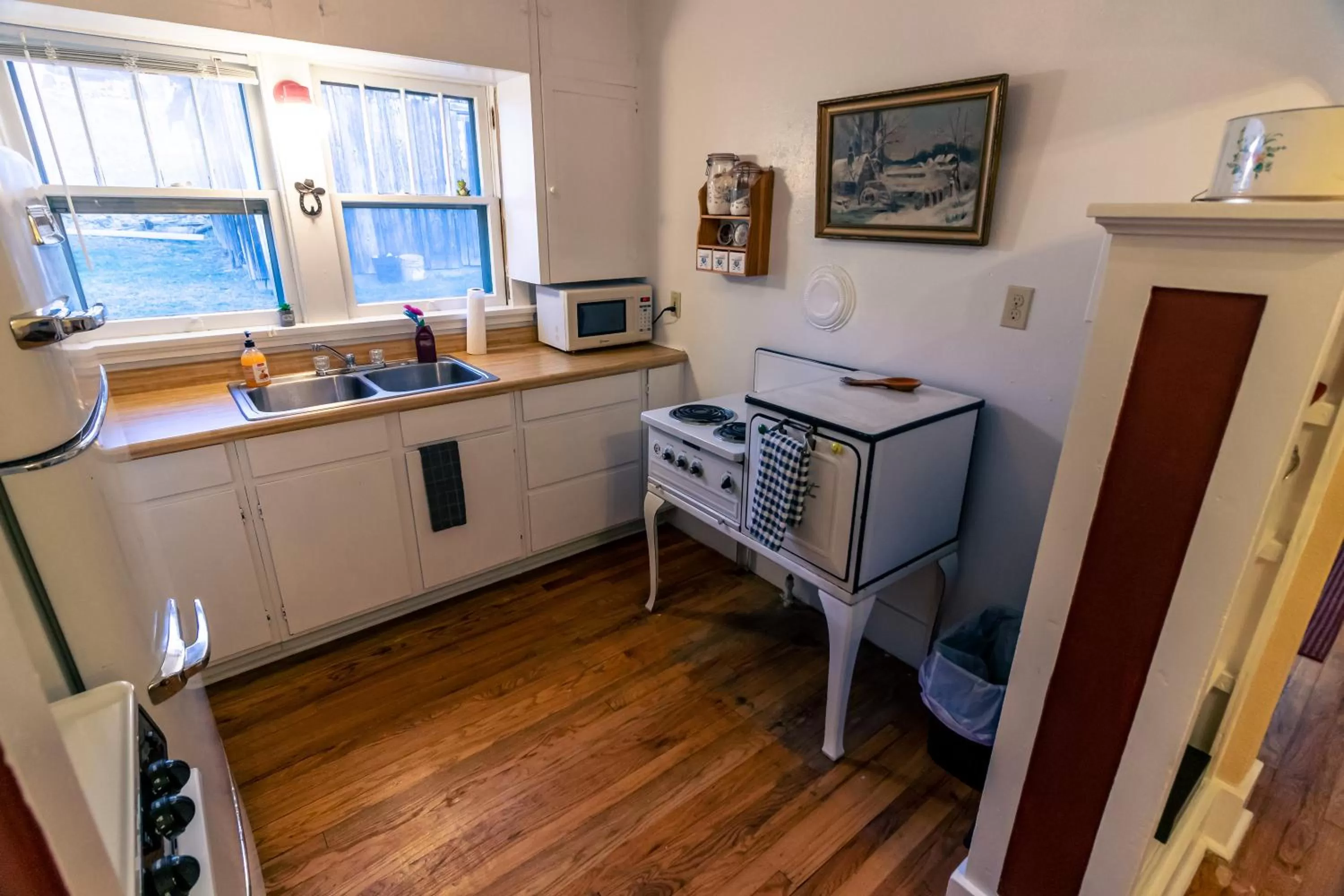 Kitchen or kitchenette, Kitchen/Kitchenette in 1899 Inn