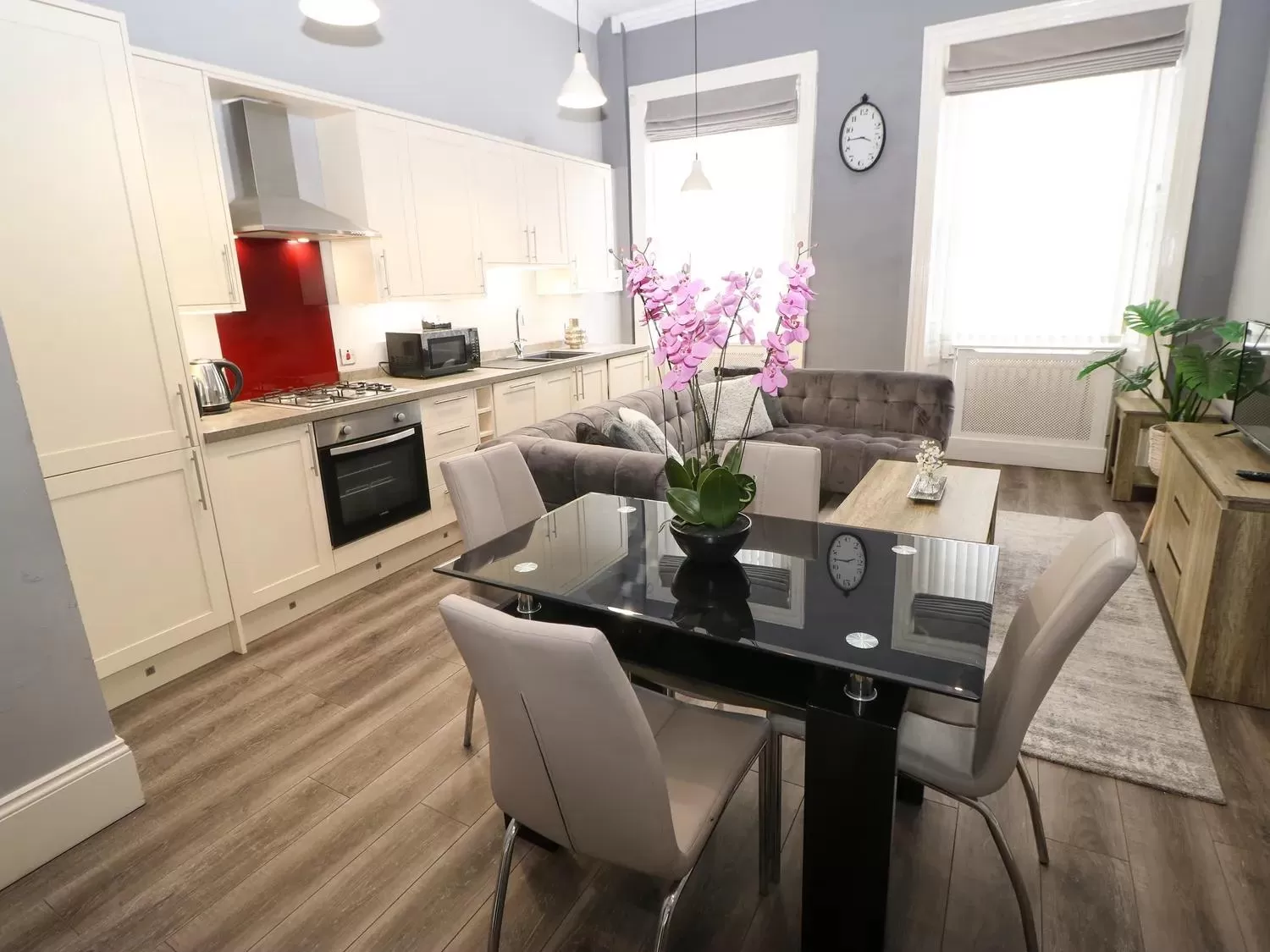 Dining Area in St John's North Hotel Apartments