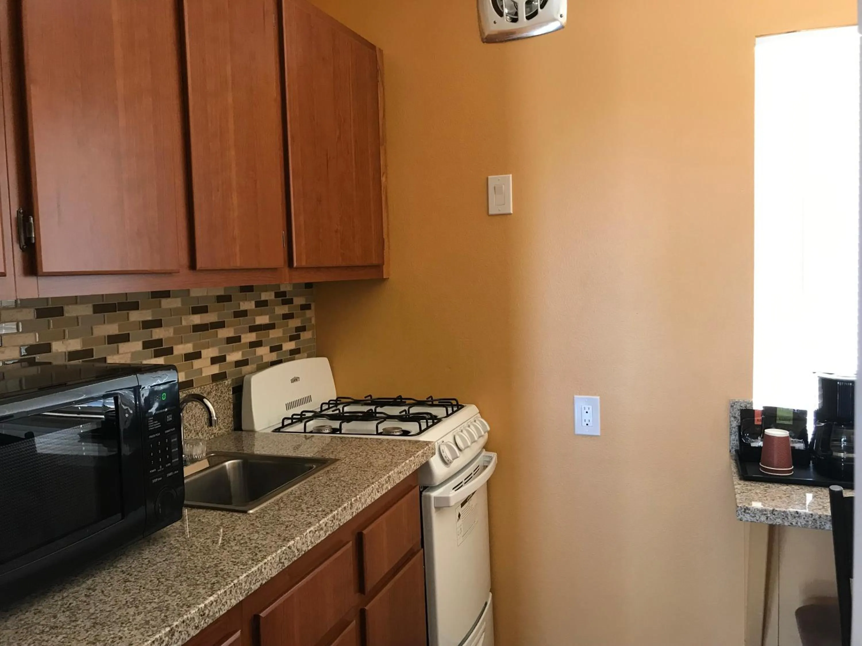 Kitchen or kitchenette in El Rancho Dolores at JT National Park