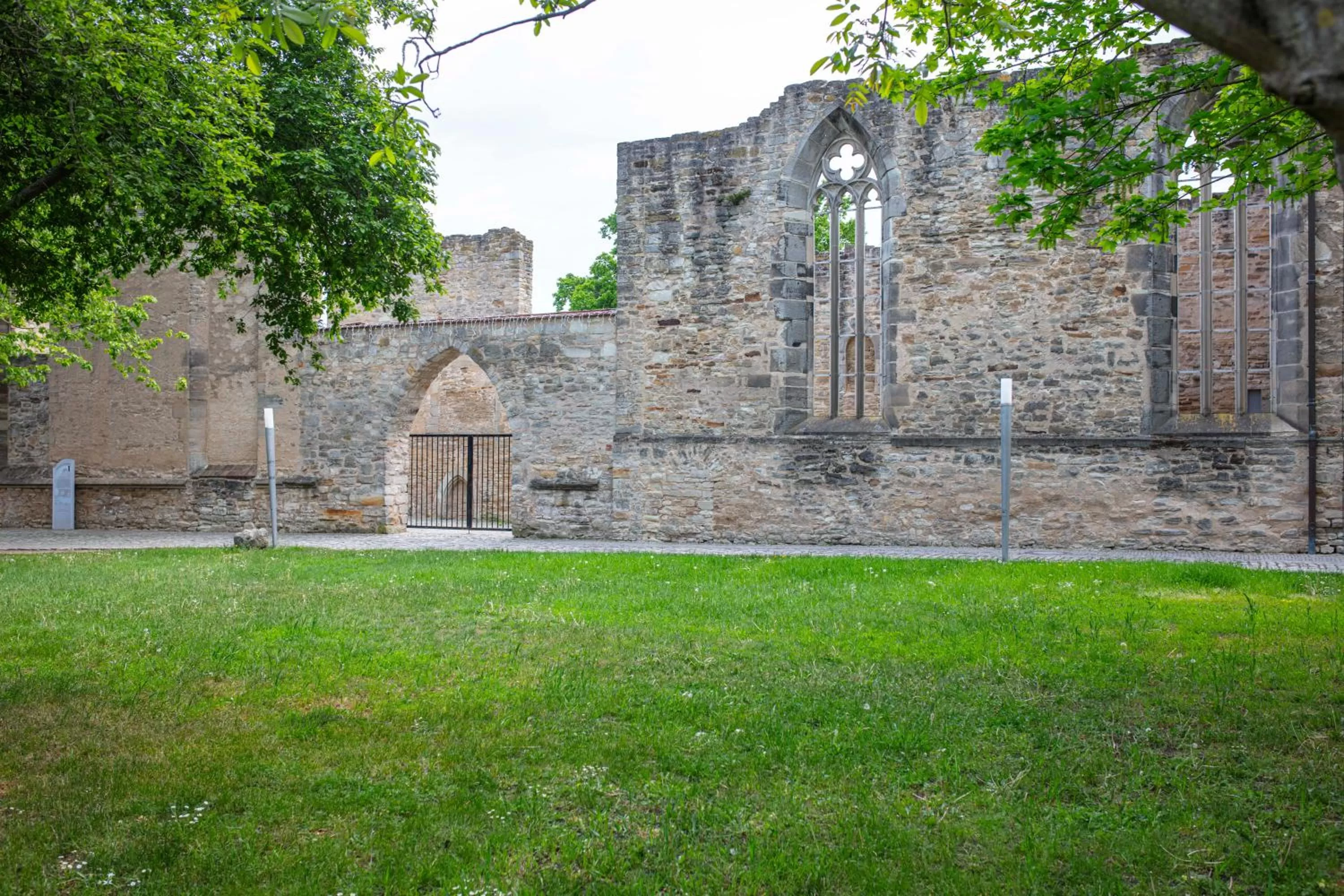 Nearby landmark in SL'otel im Parforcehaus