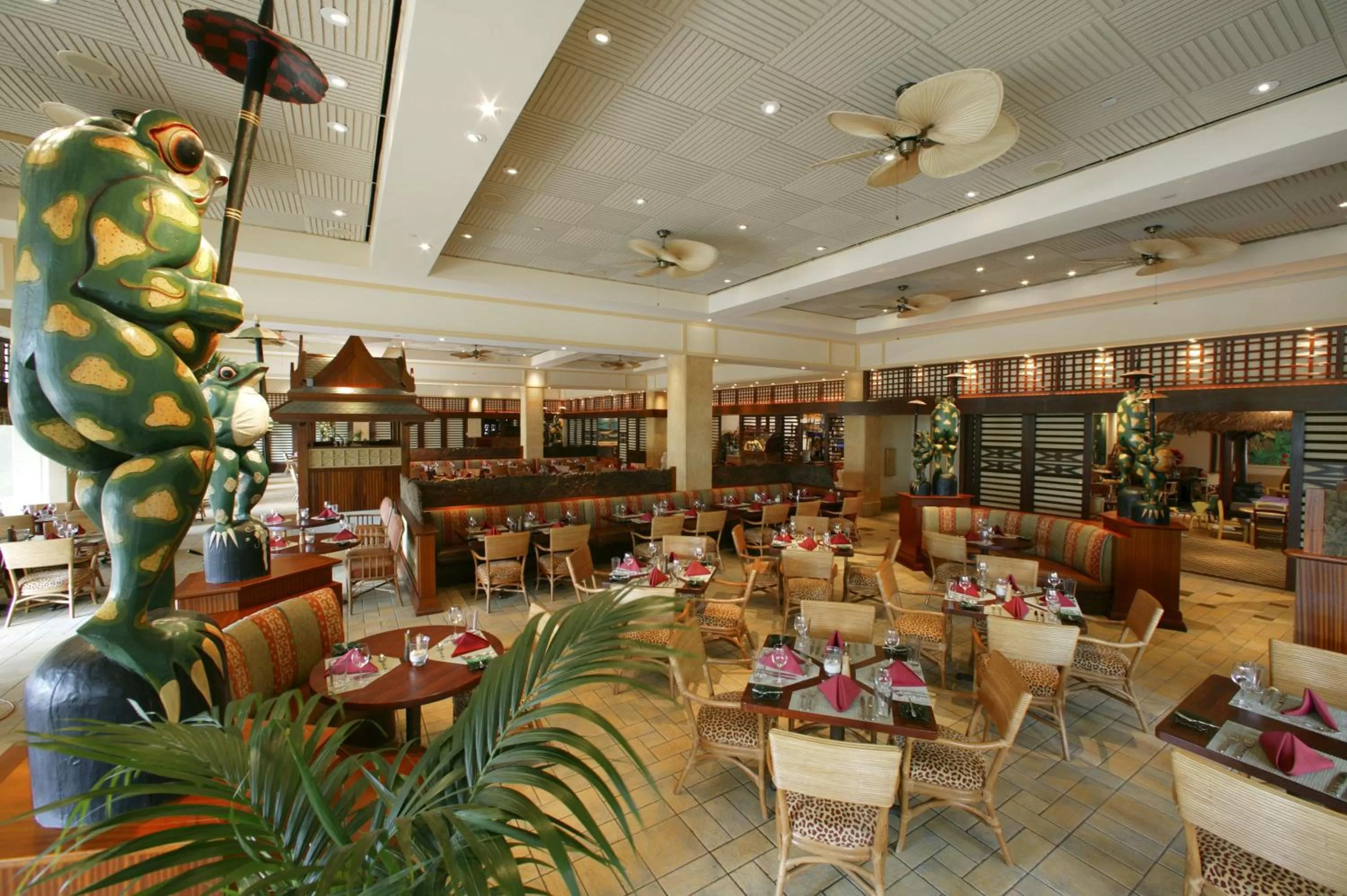 Restaurant/places to eat in Universal's Loews Royal Pacific Resort