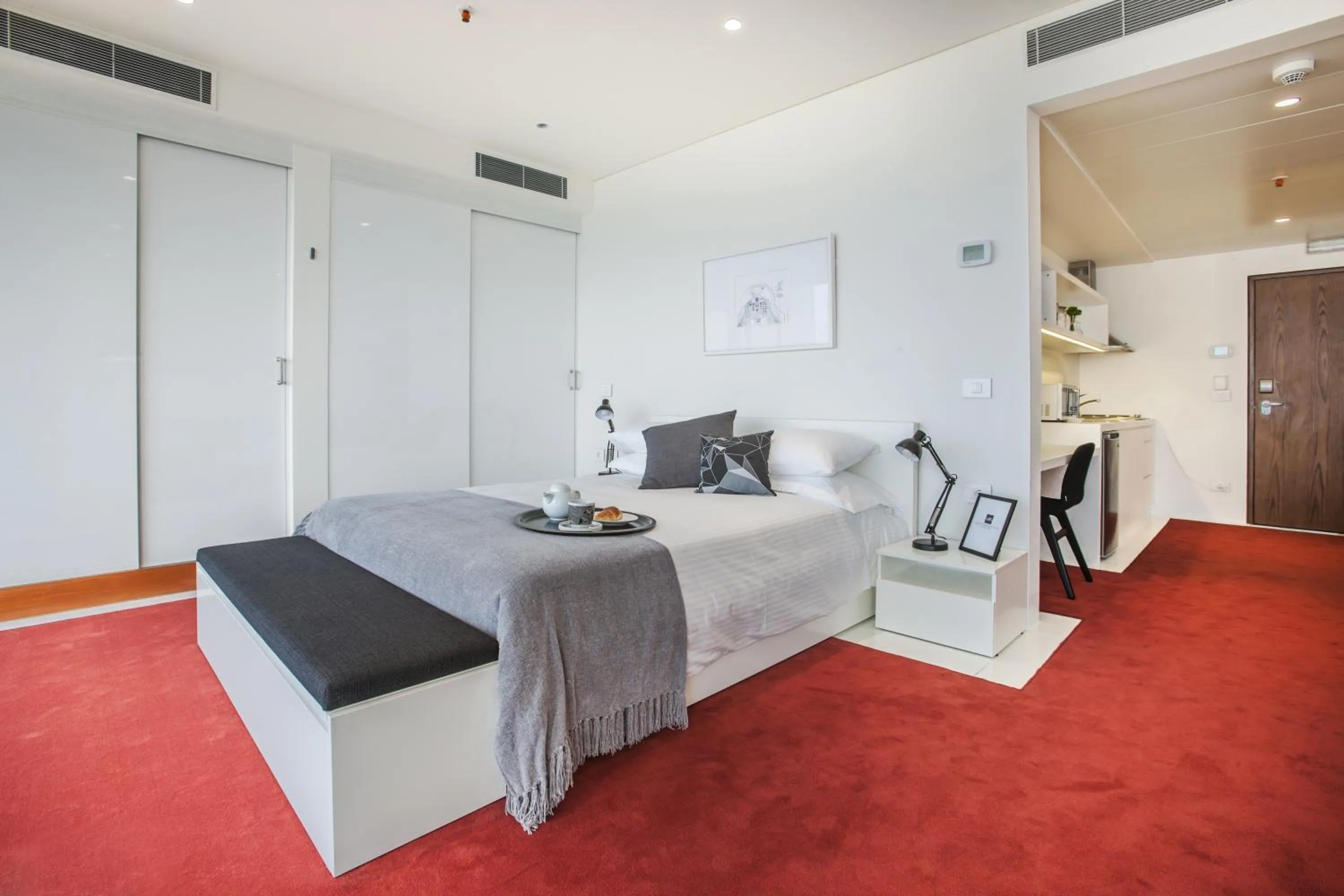 Bedroom, Bed in 1866 Court & Suites Hotel