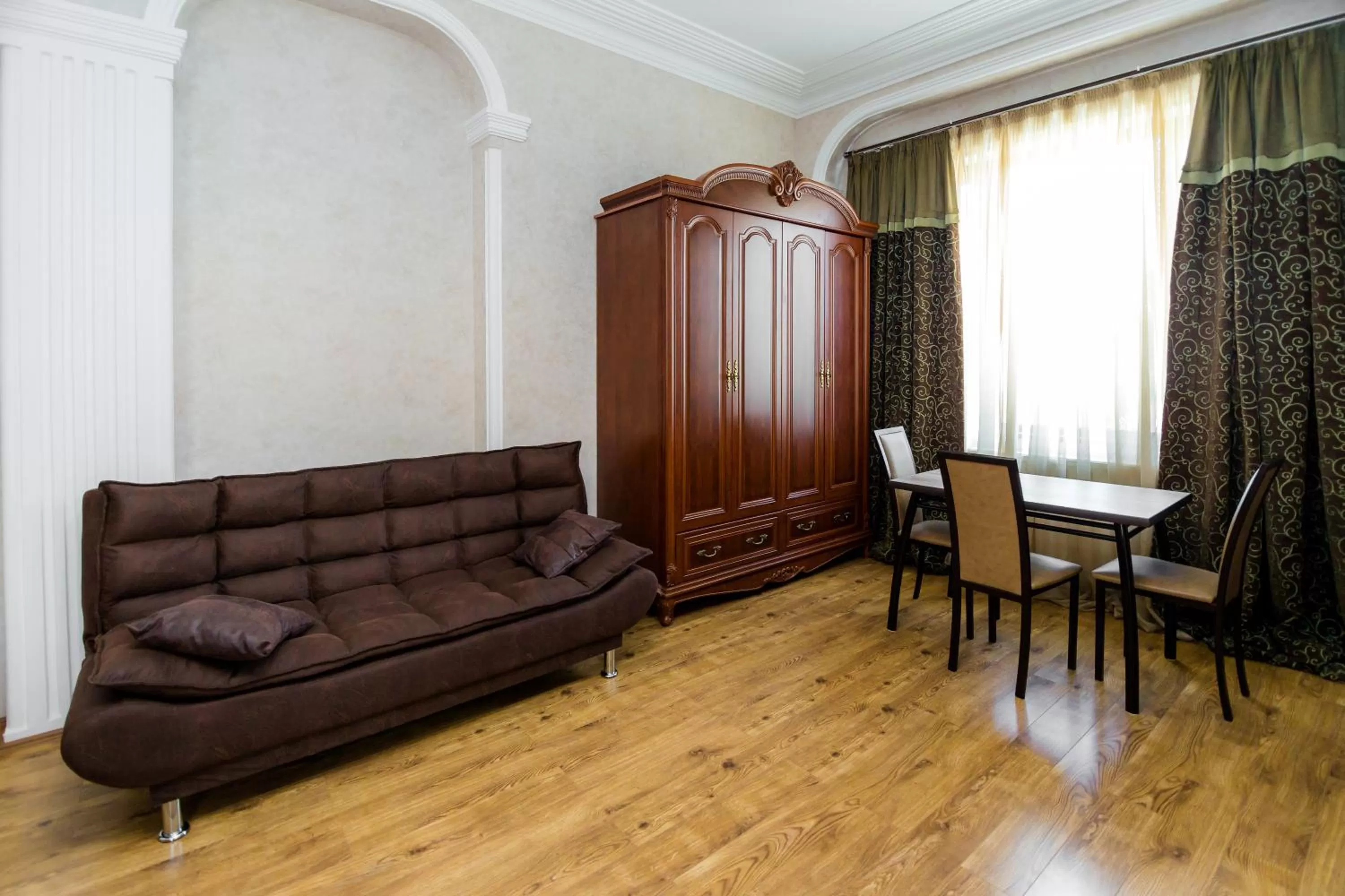 Bedroom, Seating Area in Elia Palace Hotel