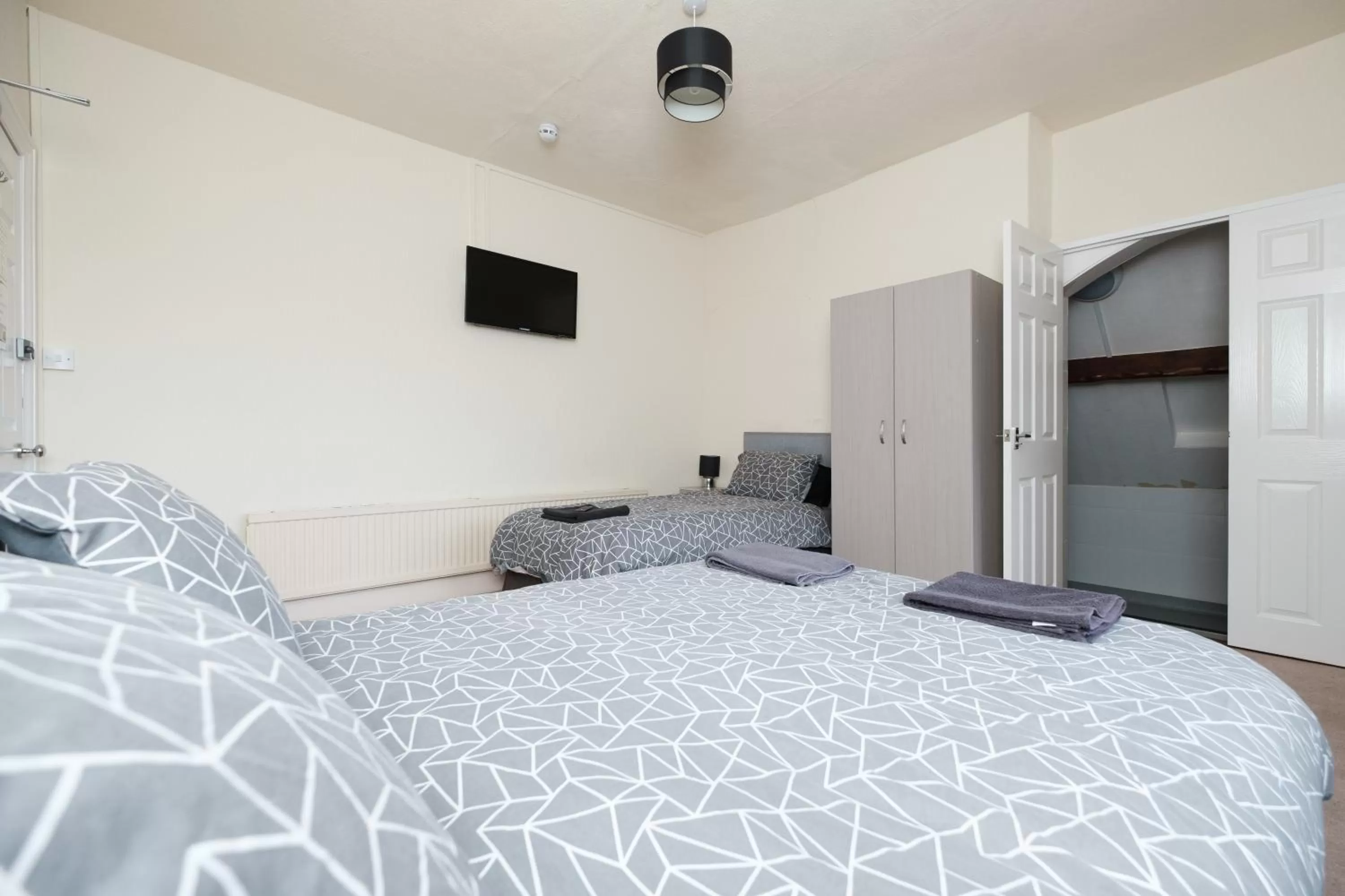 Deluxe Family Room in OYO The Pickering Park Hotel