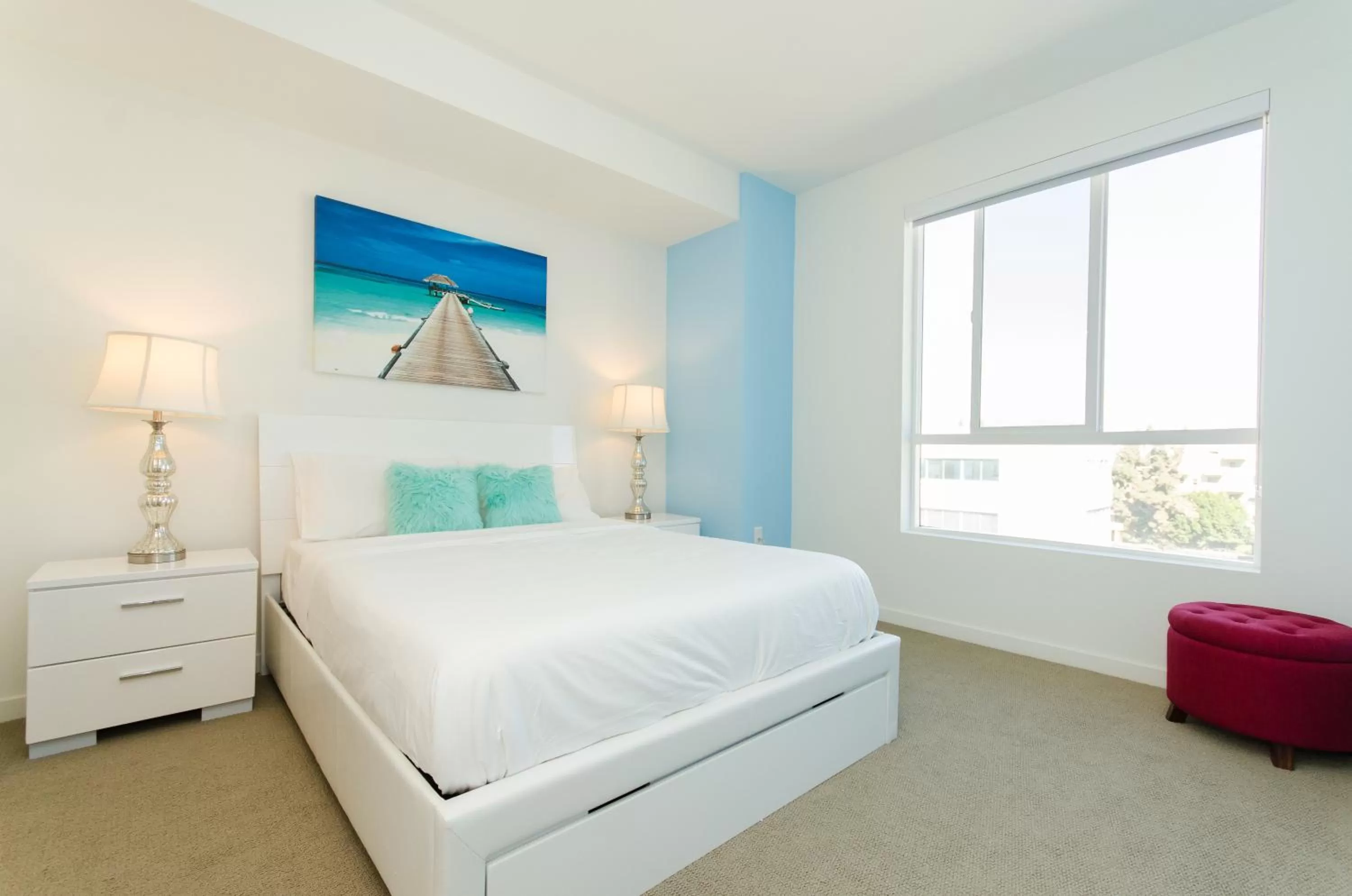 Bed in Modern Apartment Rentals