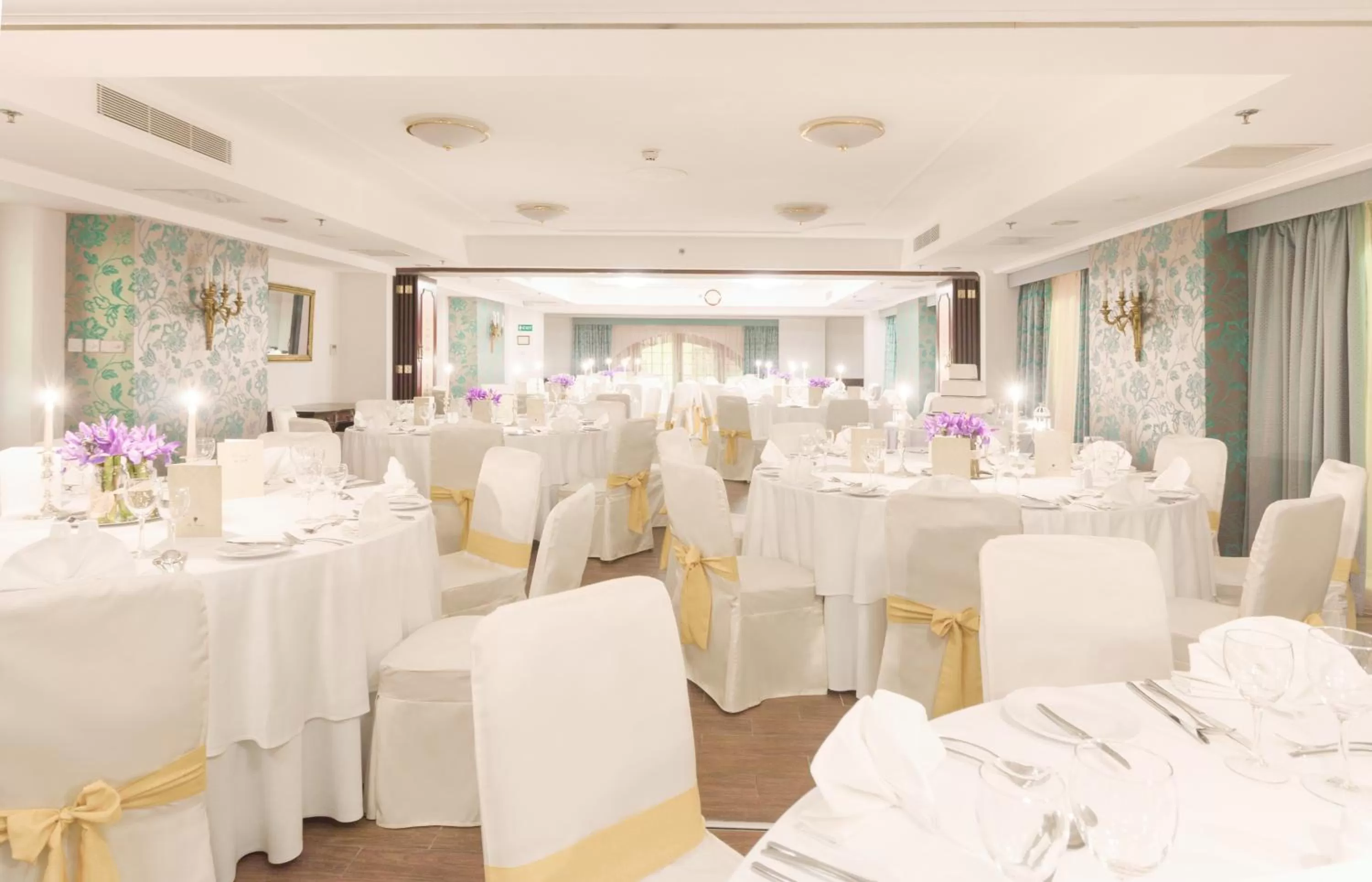 Banquet/Function facilities in AX The Victoria Hotel