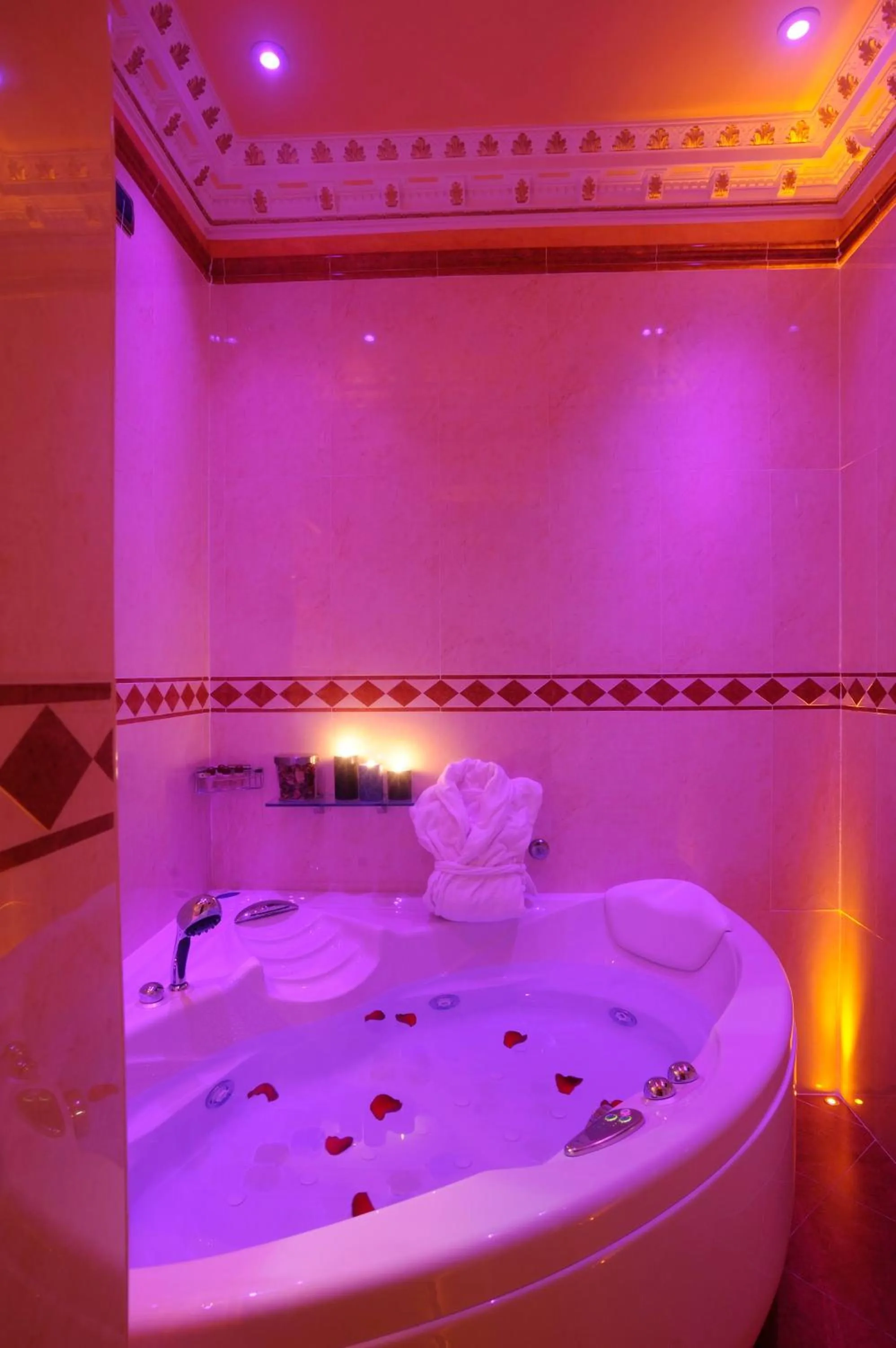 Bathroom in Hotel Manfredi Suite In Rome