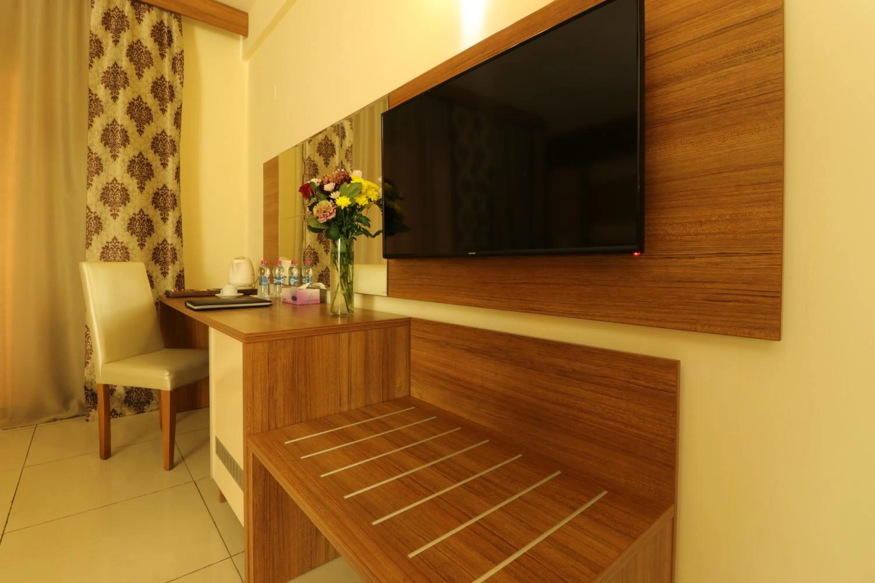 TV and multimedia in Atlantic Hotel